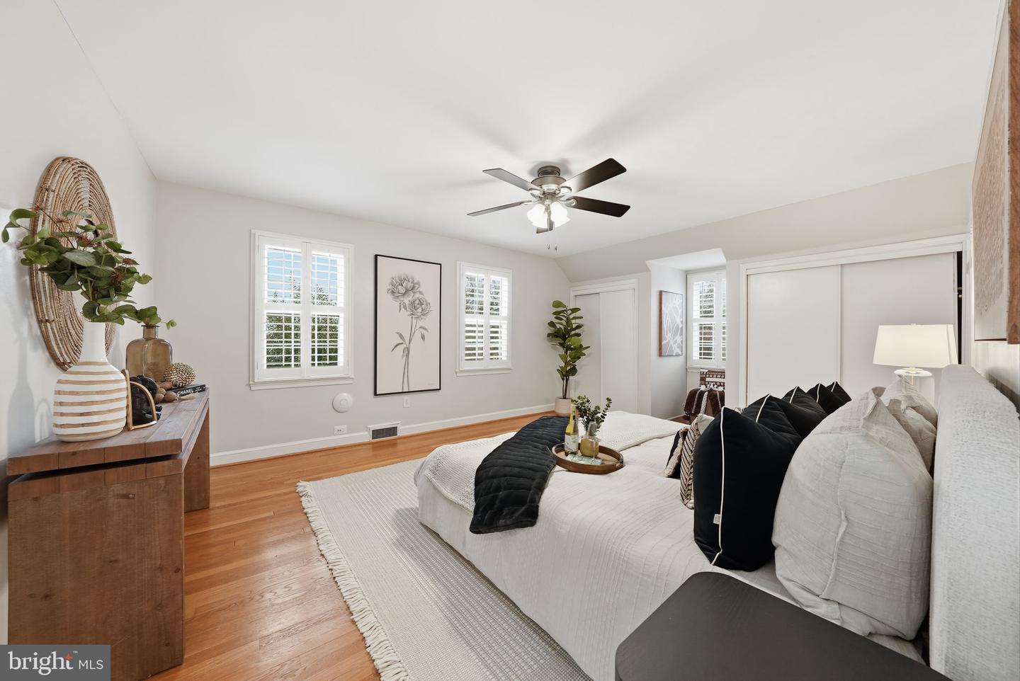 1701 N GREENBRIER ST, ARLINGTON, Virginia 22205, 4 Bedrooms Bedrooms, 15 Rooms Rooms,4 BathroomsBathrooms,Residential,For sale,1701 N GREENBRIER ST,VAAR2069392 MLS # VAAR2069392