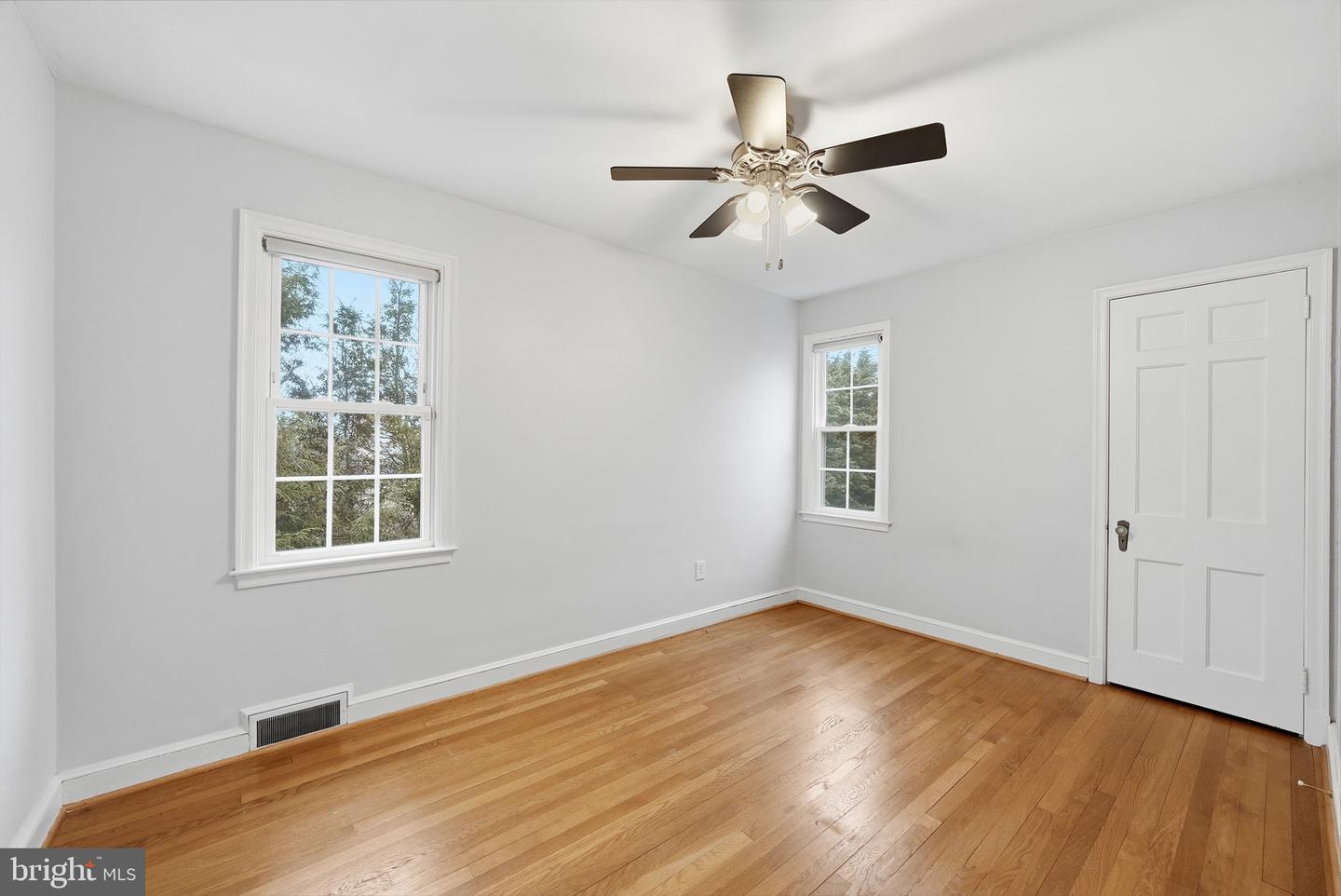 1701 N GREENBRIER ST, ARLINGTON, Virginia 22205, 4 Bedrooms Bedrooms, 15 Rooms Rooms,4 BathroomsBathrooms,Residential,For sale,1701 N GREENBRIER ST,VAAR2069392 MLS # VAAR2069392