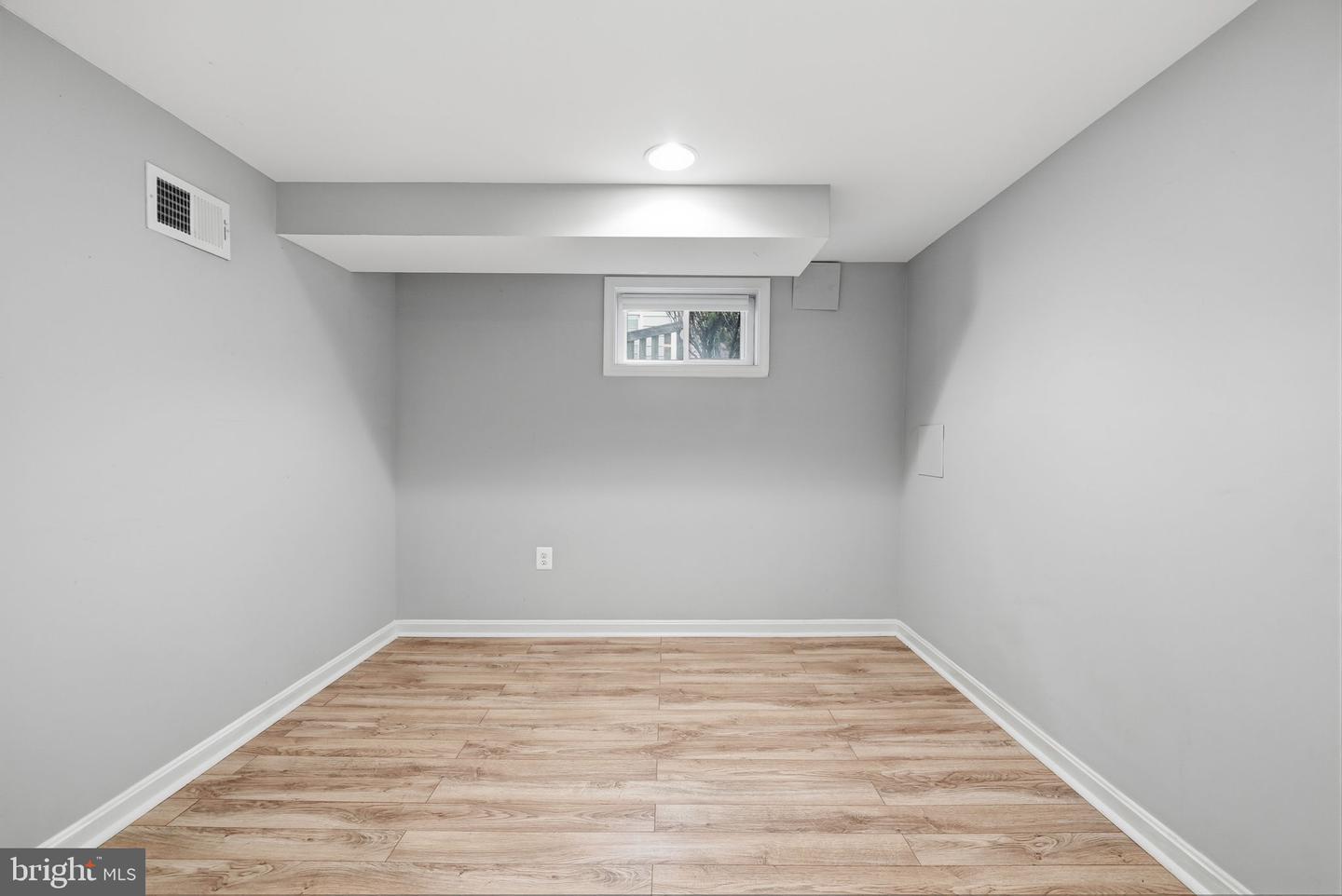 1701 N GREENBRIER ST, ARLINGTON, Virginia 22205, 4 Bedrooms Bedrooms, 15 Rooms Rooms,4 BathroomsBathrooms,Residential,For sale,1701 N GREENBRIER ST,VAAR2069392 MLS # VAAR2069392