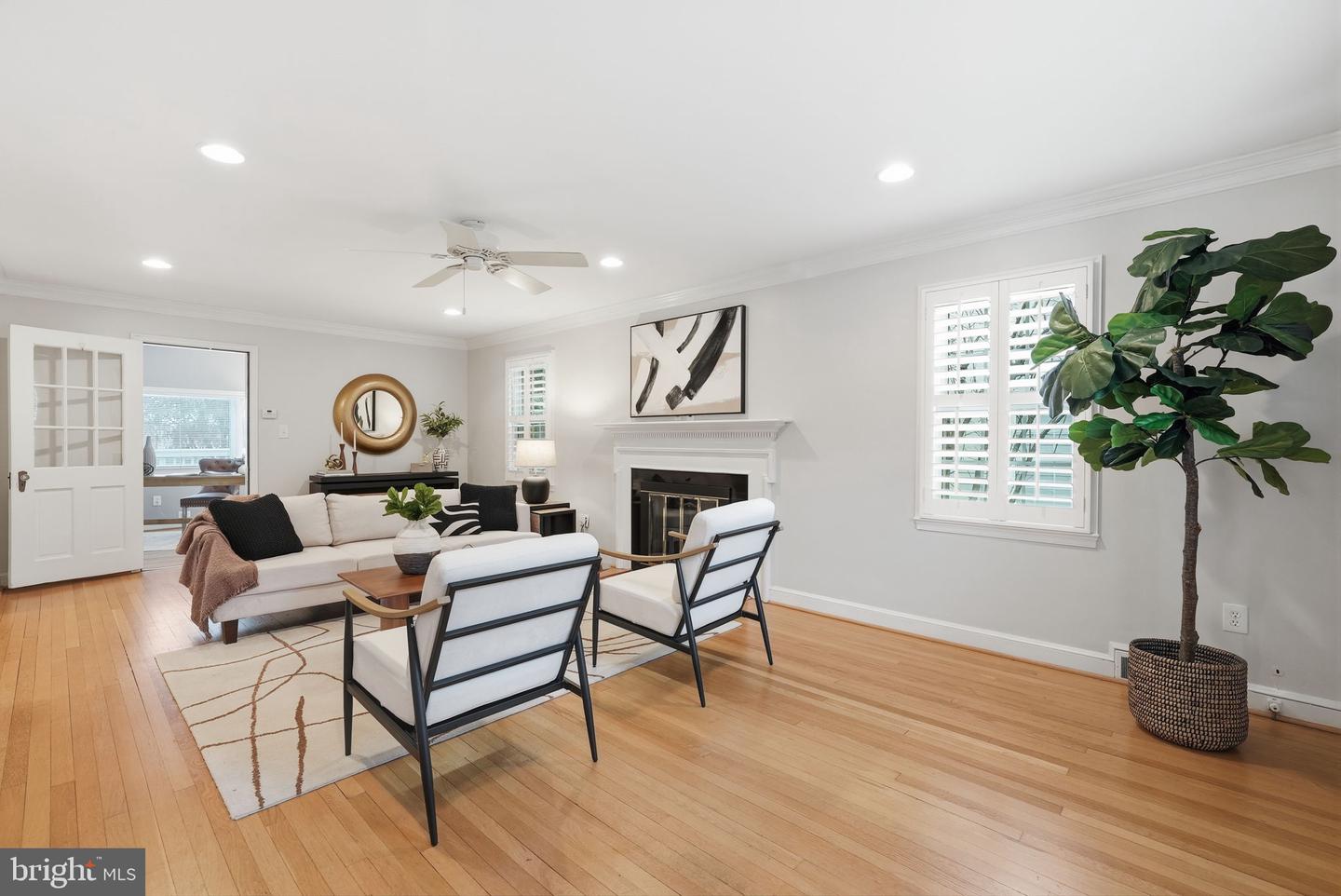 1701 N GREENBRIER ST, ARLINGTON, Virginia 22205, 4 Bedrooms Bedrooms, 15 Rooms Rooms,4 BathroomsBathrooms,Residential,For sale,1701 N GREENBRIER ST,VAAR2069392 MLS # VAAR2069392