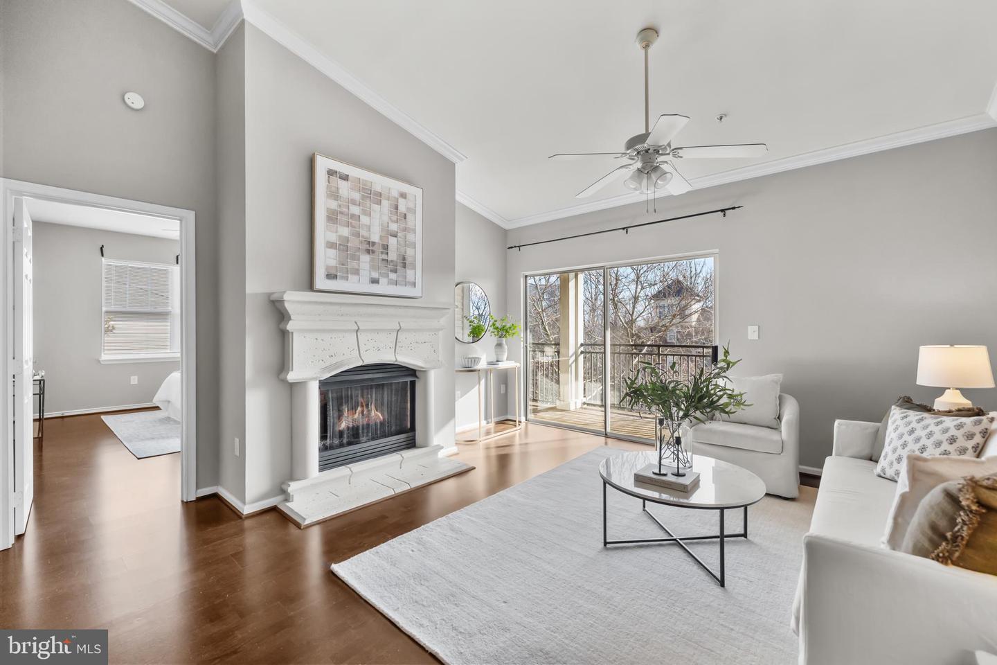 4415 WEATHERINGTON LN #402, FAIRFAX, Virginia 22030, 2 Bedrooms Bedrooms, ,2 BathroomsBathrooms,Residential,For sale,4415 WEATHERINGTON LN #402,VAFX2293186 MLS # VAFX2293186