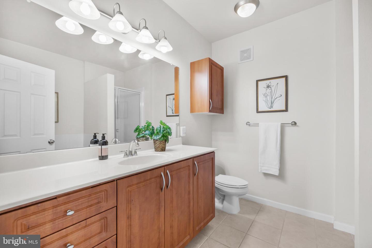 4415 WEATHERINGTON LN #402, FAIRFAX, Virginia 22030, 2 Bedrooms Bedrooms, ,2 BathroomsBathrooms,Residential,For sale,4415 WEATHERINGTON LN #402,VAFX2293186 MLS # VAFX2293186