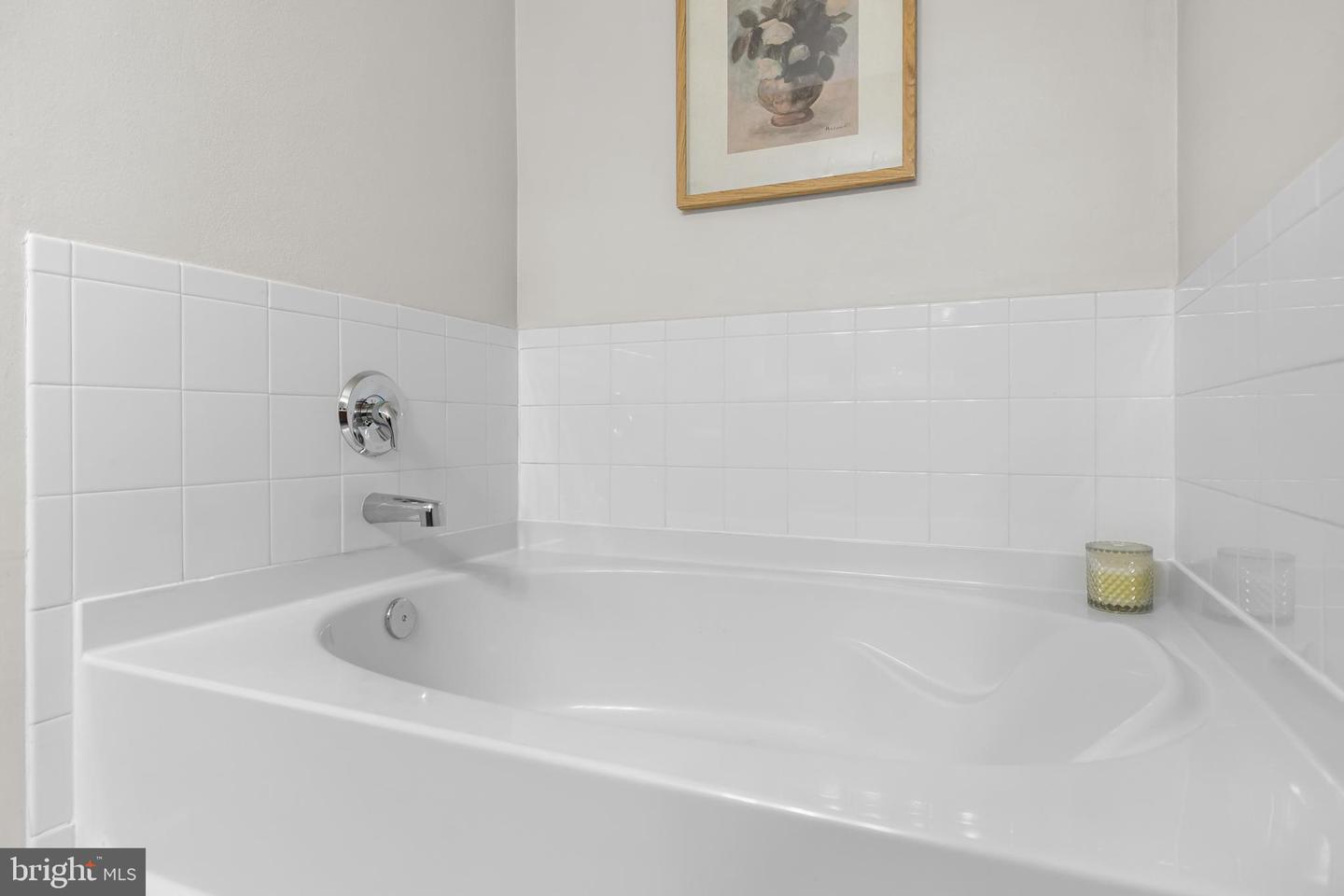 4415 WEATHERINGTON LN #402, FAIRFAX, Virginia 22030, 2 Bedrooms Bedrooms, ,2 BathroomsBathrooms,Residential,For sale,4415 WEATHERINGTON LN #402,VAFX2293186 MLS # VAFX2293186