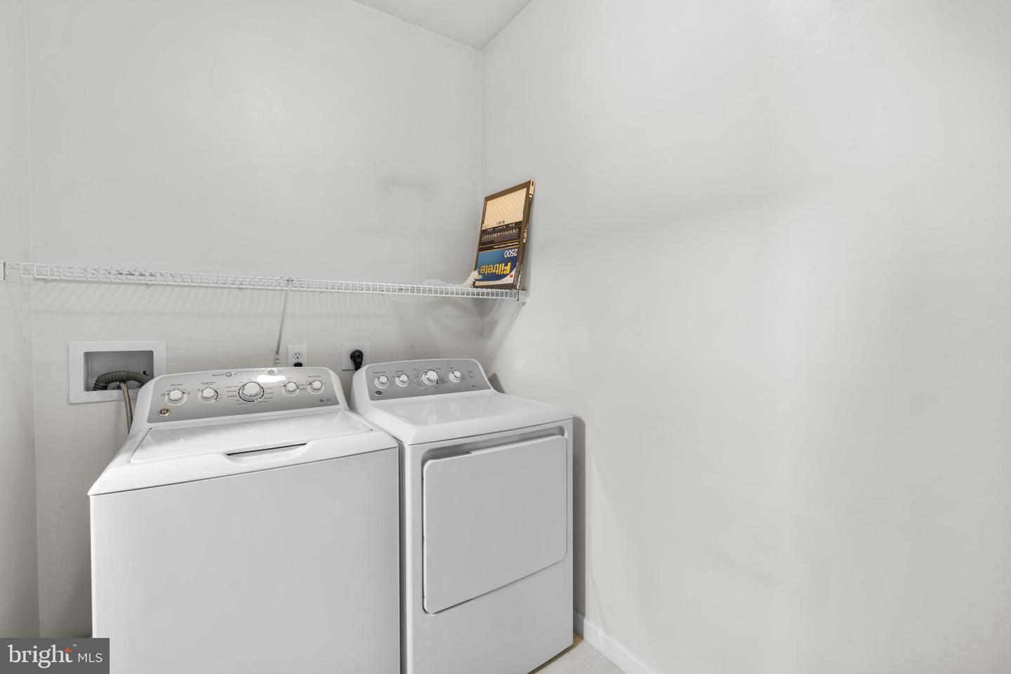 4415 WEATHERINGTON LN #402, FAIRFAX, Virginia 22030, 2 Bedrooms Bedrooms, ,2 BathroomsBathrooms,Residential,For sale,4415 WEATHERINGTON LN #402,VAFX2293186 MLS # VAFX2293186