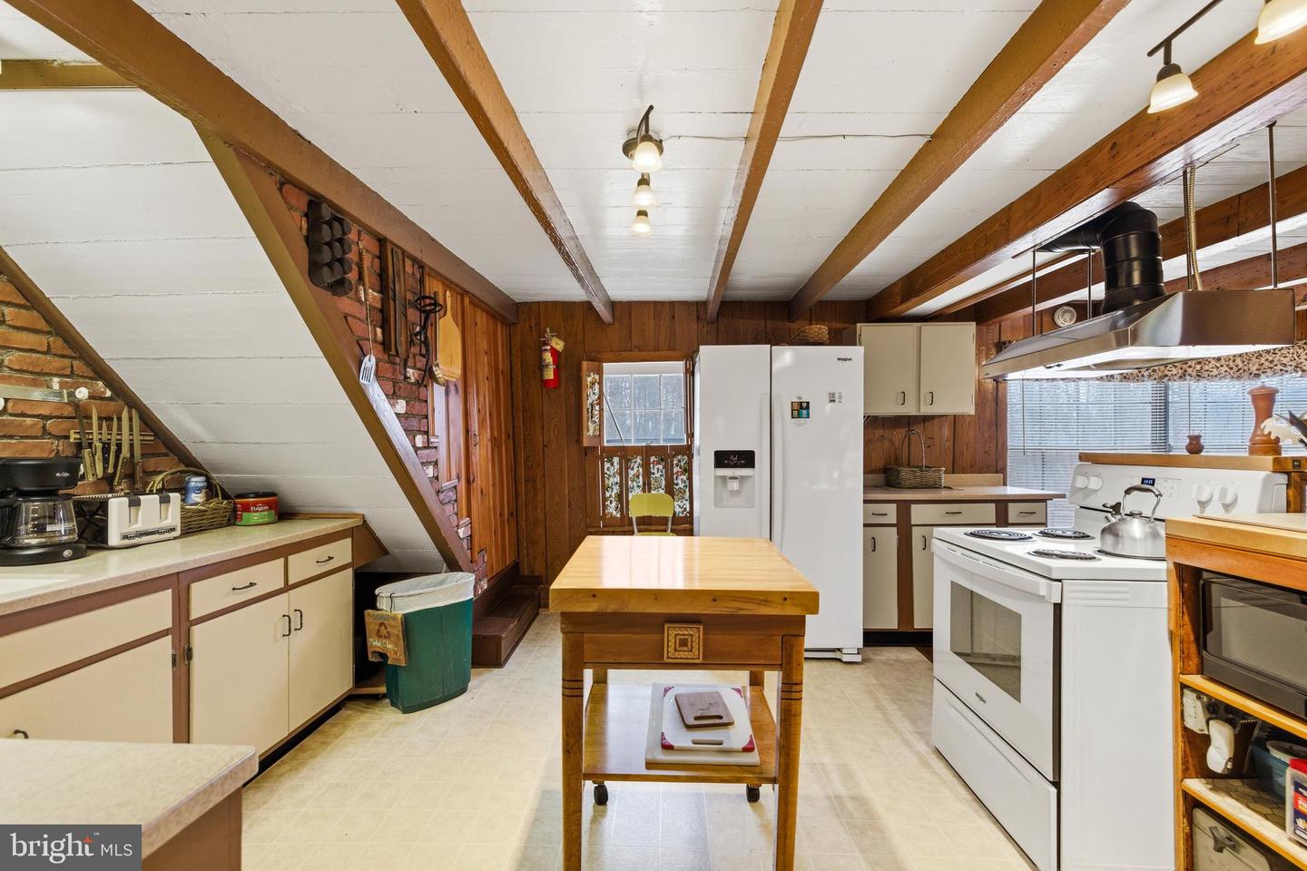 1918 JEWELL HOLLOW RD, LURAY, Virginia 22835, 3 Bedrooms Bedrooms, ,2 BathroomsBathrooms,Residential,For sale,1918 JEWELL HOLLOW RD,VAPA2006132 MLS # VAPA2006132