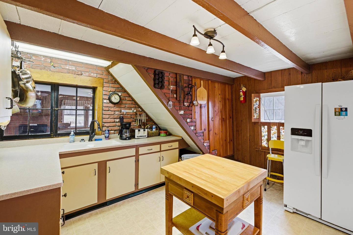 1918 JEWELL HOLLOW RD, LURAY, Virginia 22835, 3 Bedrooms Bedrooms, ,2 BathroomsBathrooms,Residential,For sale,1918 JEWELL HOLLOW RD,VAPA2006132 MLS # VAPA2006132