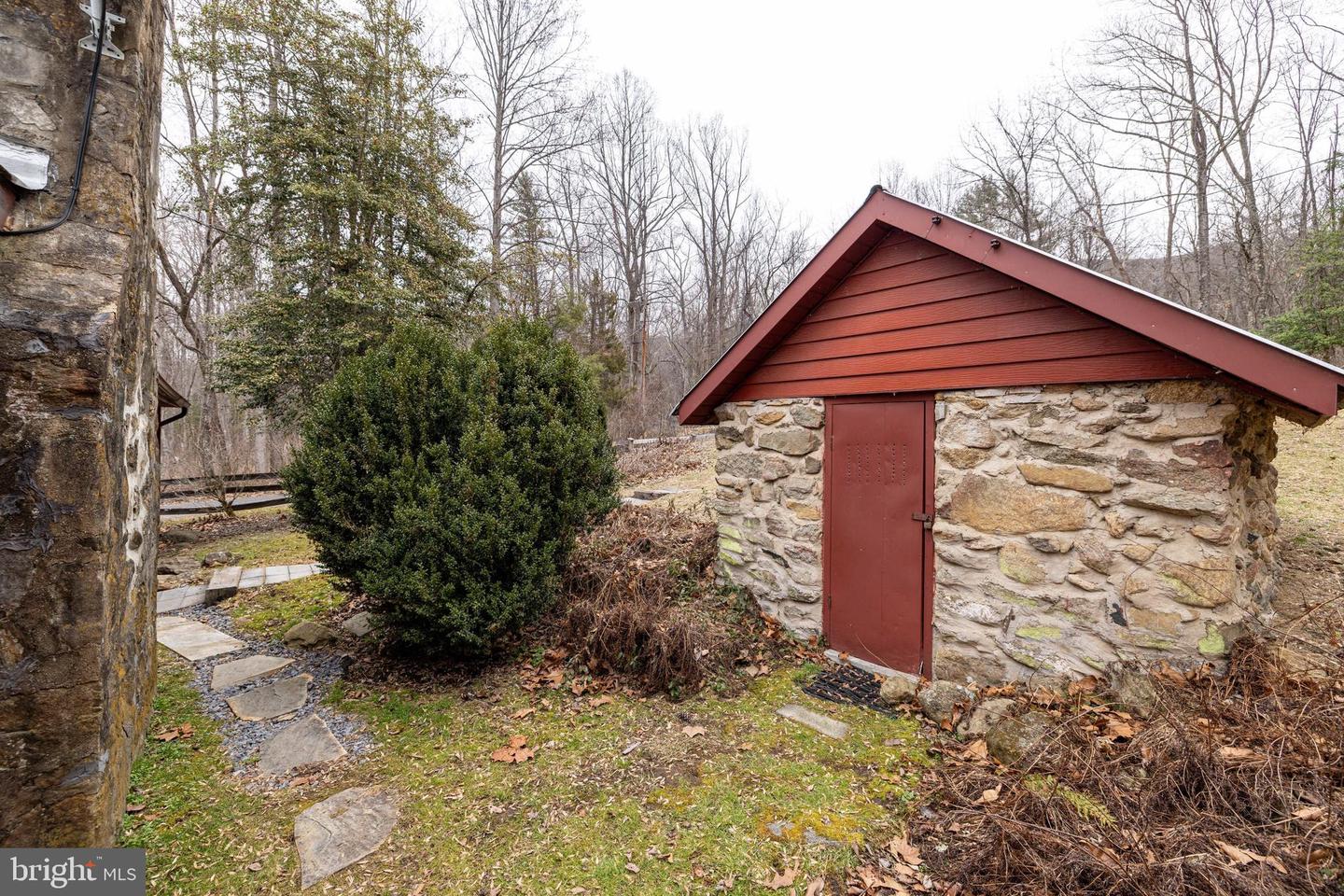 1918 JEWELL HOLLOW RD, LURAY, Virginia 22835, 3 Bedrooms Bedrooms, ,2 BathroomsBathrooms,Residential,For sale,1918 JEWELL HOLLOW RD,VAPA2006132 MLS # VAPA2006132