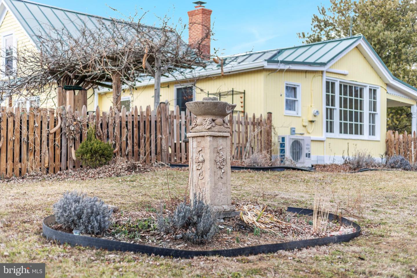 29674 OLD VALLEY PIKE, STRASBURG, Virginia 22657, 2 Bedrooms Bedrooms, ,1 BathroomBathrooms,Residential,For sale,29674 OLD VALLEY PIKE,VASH2013704 MLS # VASH2013704