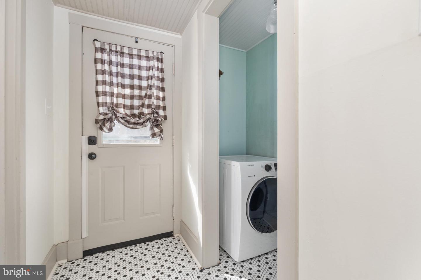 29674 OLD VALLEY PIKE, STRASBURG, Virginia 22657, 2 Bedrooms Bedrooms, ,1 BathroomBathrooms,Residential,For sale,29674 OLD VALLEY PIKE,VASH2013704 MLS # VASH2013704