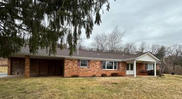 42 DOGWOOD LN, BENTONVILLE, Virginia 22610, 4 Bedrooms Bedrooms, ,4 BathroomsBathrooms,Residential,For sale,42 DOGWOOD LN,VAWR2013546 MLS # VAWR2013546