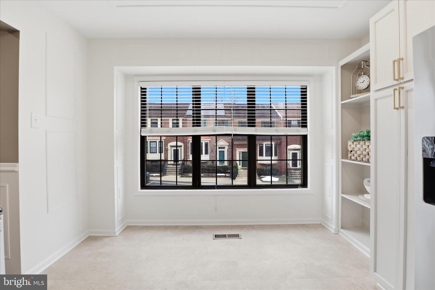 5421 BARRISTER PL, ALEXANDRIA, Virginia 22304, 2 Bedrooms Bedrooms, ,2 BathroomsBathrooms,Residential,For sale,5421 BARRISTER PL,VAAX2054654 MLS # VAAX2054654