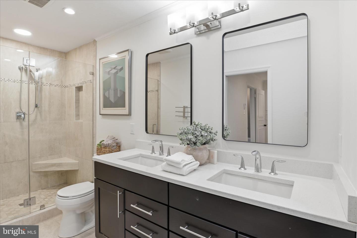 5421 BARRISTER PL, ALEXANDRIA, Virginia 22304, 2 Bedrooms Bedrooms, ,2 BathroomsBathrooms,Residential,For sale,5421 BARRISTER PL,VAAX2054654 MLS # VAAX2054654