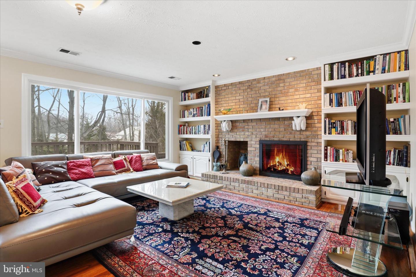 11668 GILMAN LN, HERNDON, Virginia 20170, 4 Bedrooms Bedrooms, 19 Rooms Rooms,3 BathroomsBathrooms,Residential,For sale,11668 GILMAN LN,VAFX2293534 MLS # VAFX2293534