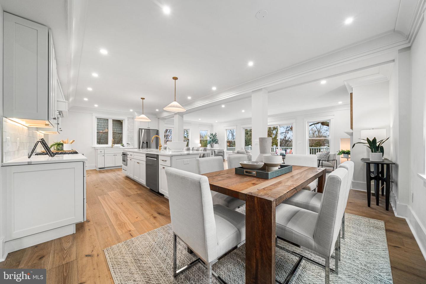 607 JOHNSTON PL, ALEXANDRIA, Virginia 22301, 4 Bedrooms Bedrooms, ,4 BathroomsBathrooms,Residential,For sale,607 JOHNSTON PL,VAAX2054688 MLS # VAAX2054688