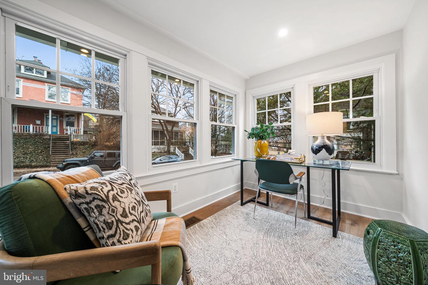 607 JOHNSTON PL, ALEXANDRIA, Virginia 22301, 4 Bedrooms Bedrooms, ,4 BathroomsBathrooms,Residential,For sale,607 JOHNSTON PL,VAAX2054688 MLS # VAAX2054688