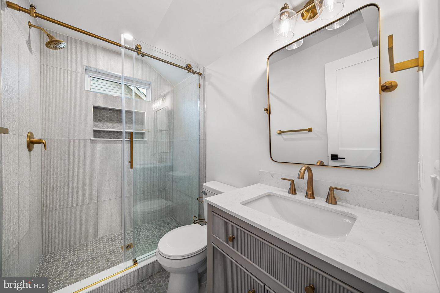 607 JOHNSTON PL, ALEXANDRIA, Virginia 22301, 4 Bedrooms Bedrooms, ,4 BathroomsBathrooms,Residential,For sale,607 JOHNSTON PL,VAAX2054688 MLS # VAAX2054688