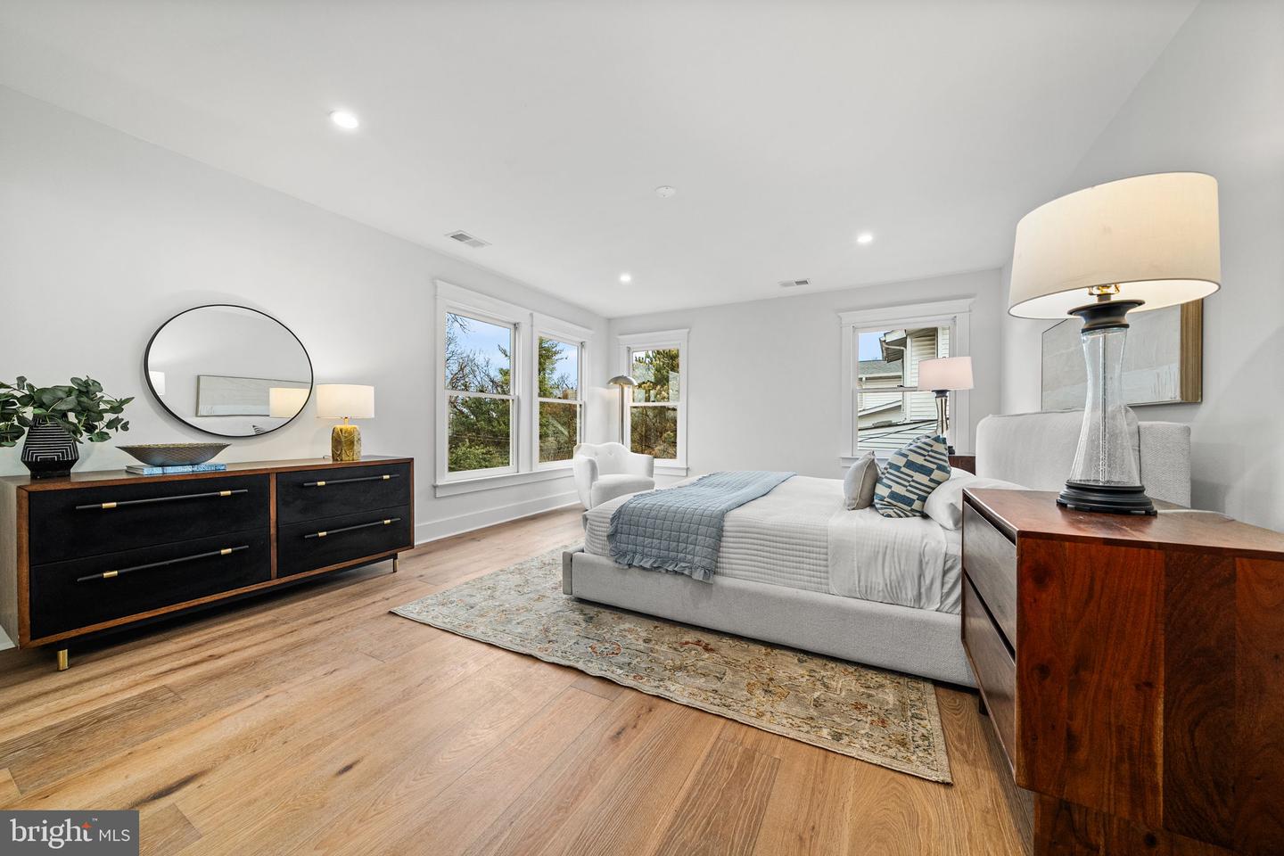 607 JOHNSTON PL, ALEXANDRIA, Virginia 22301, 4 Bedrooms Bedrooms, ,4 BathroomsBathrooms,Residential,For sale,607 JOHNSTON PL,VAAX2054688 MLS # VAAX2054688