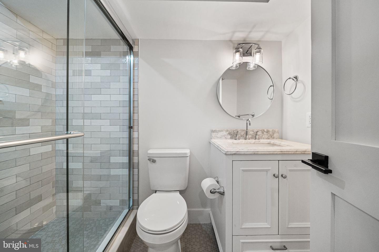 607 JOHNSTON PL, ALEXANDRIA, Virginia 22301, 4 Bedrooms Bedrooms, ,4 BathroomsBathrooms,Residential,For sale,607 JOHNSTON PL,VAAX2054688 MLS # VAAX2054688