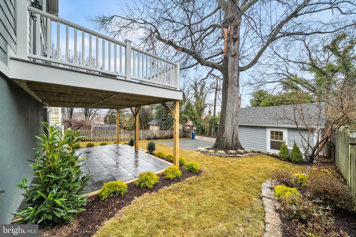 607 JOHNSTON PL, ALEXANDRIA, Virginia 22301, 4 Bedrooms Bedrooms, ,4 BathroomsBathrooms,Residential,For sale,607 JOHNSTON PL,VAAX2054688 MLS # VAAX2054688