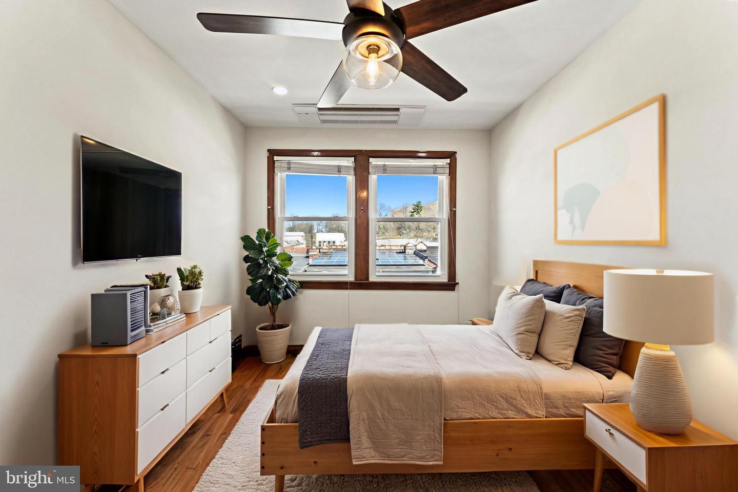 1764 LYMAN PL NE, WASHINGTON, District Of Columbia 20002, 4 Bedrooms Bedrooms, ,2 BathroomsBathrooms,Residential,For sale,1764 LYMAN PL NE,DCDC2248640 MLS # DCDC2248640