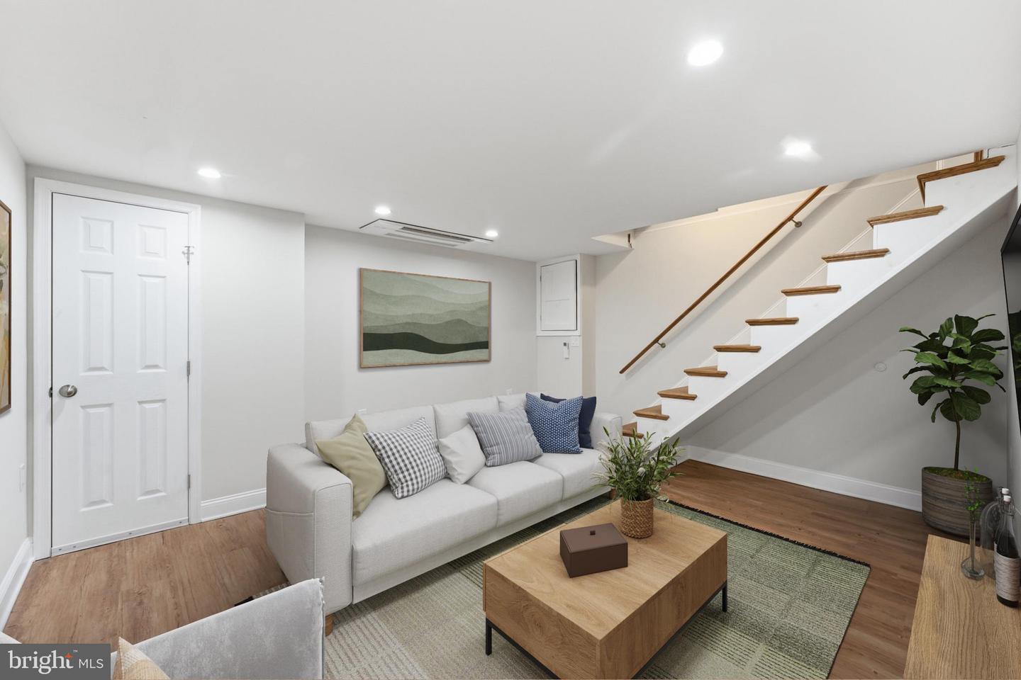 1764 LYMAN PL NE, WASHINGTON, District Of Columbia 20002, 4 Bedrooms Bedrooms, ,2 BathroomsBathrooms,Residential,For sale,1764 LYMAN PL NE,DCDC2248640 MLS # DCDC2248640