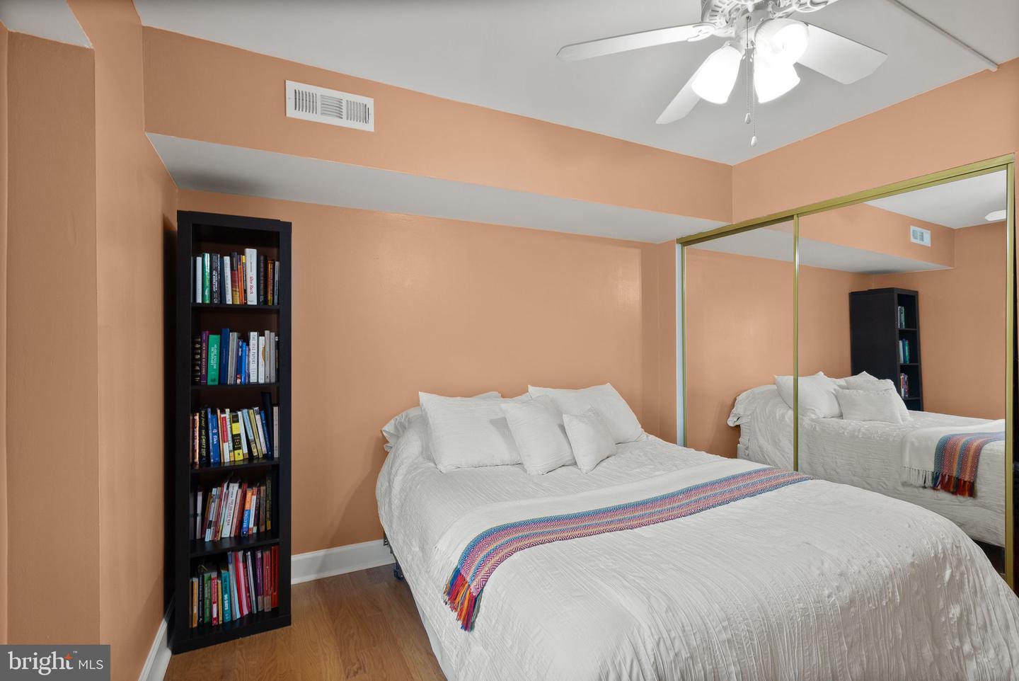 7651 TREMAYNE PL #211, MCLEAN, Virginia 22102, 2 Bedrooms Bedrooms, ,2 BathroomsBathrooms,Residential,For sale,7651 TREMAYNE PL #211,VAFX2293806 MLS # VAFX2293806