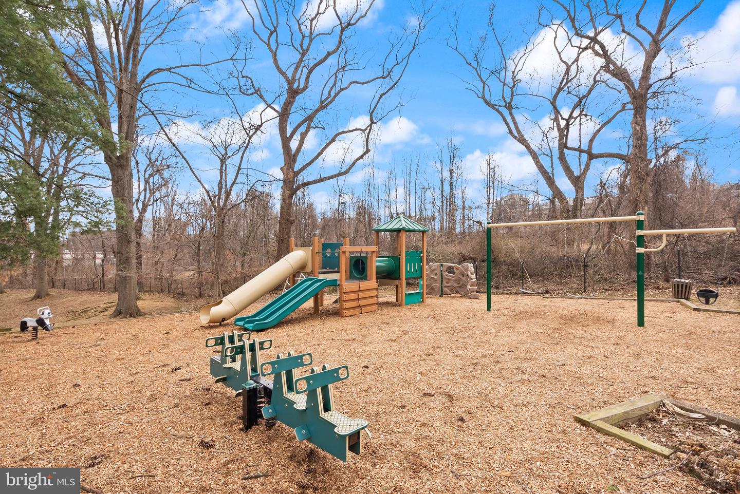 7651 TREMAYNE PL #211, MCLEAN, Virginia 22102, 2 Bedrooms Bedrooms, ,2 BathroomsBathrooms,Residential,For sale,7651 TREMAYNE PL #211,VAFX2293806 MLS # VAFX2293806