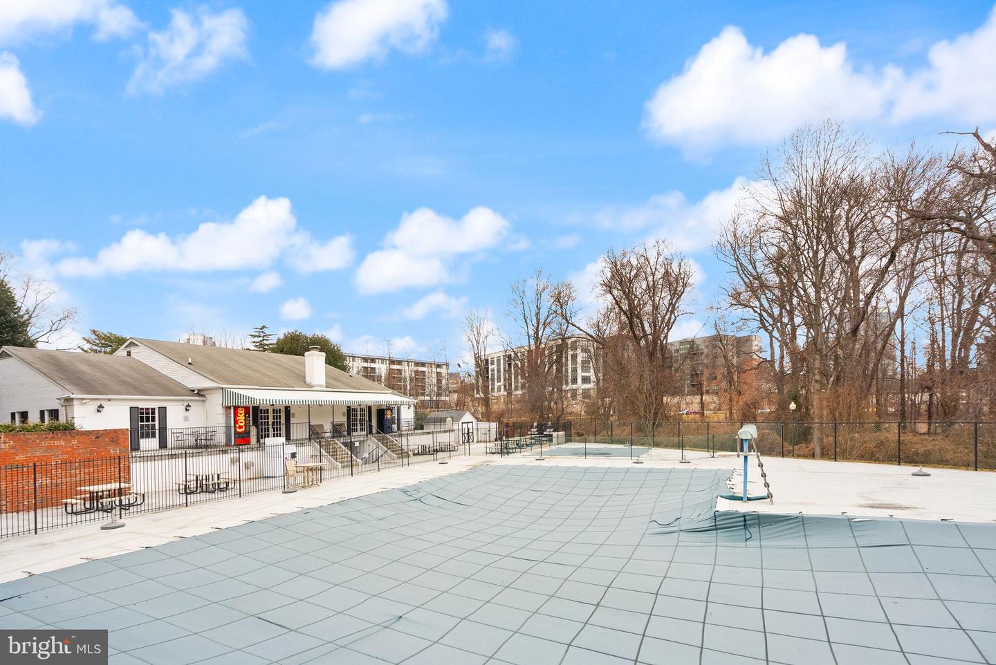 7651 TREMAYNE PL #211, MCLEAN, Virginia 22102, 2 Bedrooms Bedrooms, ,2 BathroomsBathrooms,Residential,For sale,7651 TREMAYNE PL #211,VAFX2293806 MLS # VAFX2293806