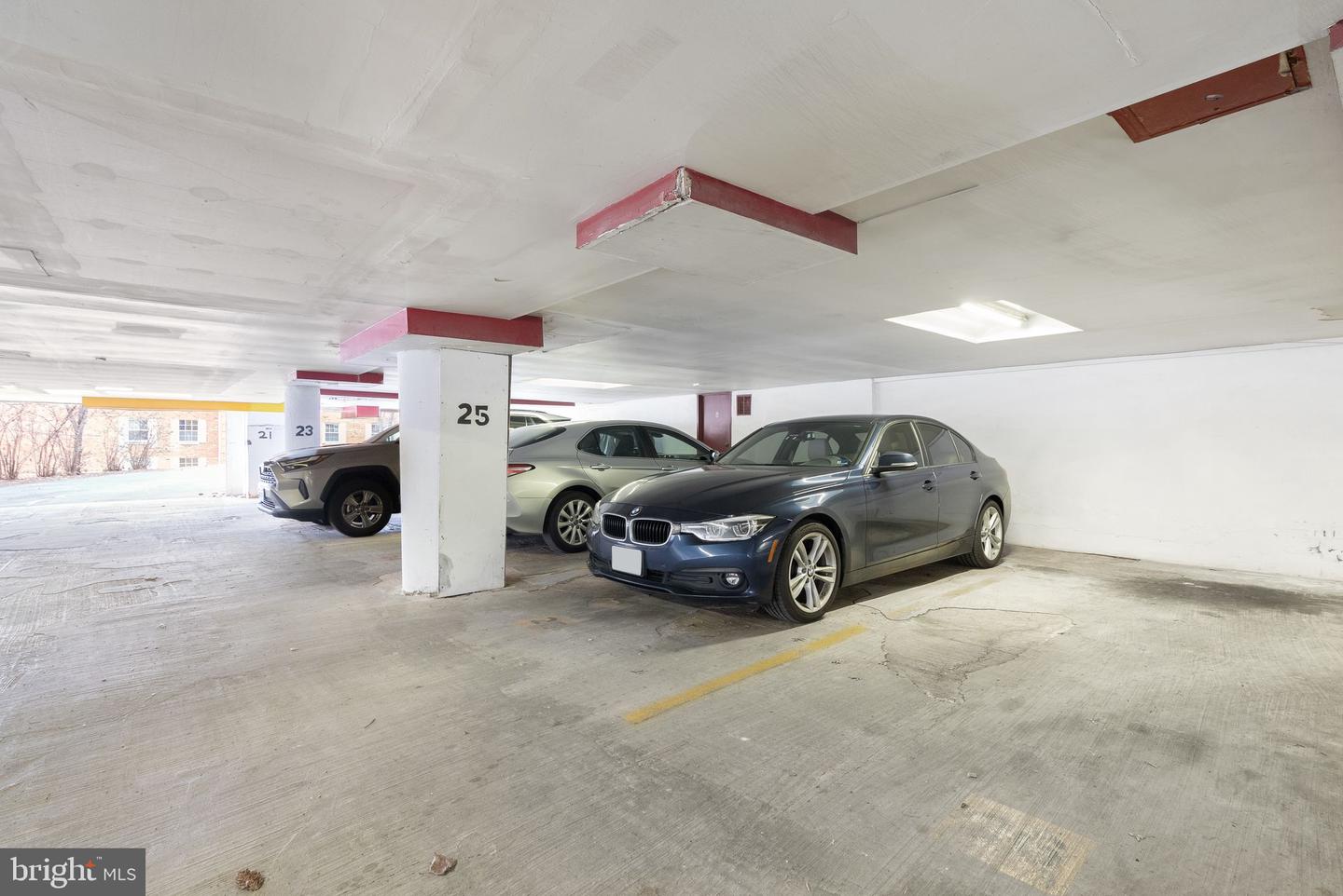 7651 TREMAYNE PL #211, MCLEAN, Virginia 22102, 2 Bedrooms Bedrooms, ,2 BathroomsBathrooms,Residential,For sale,7651 TREMAYNE PL #211,VAFX2293806 MLS # VAFX2293806