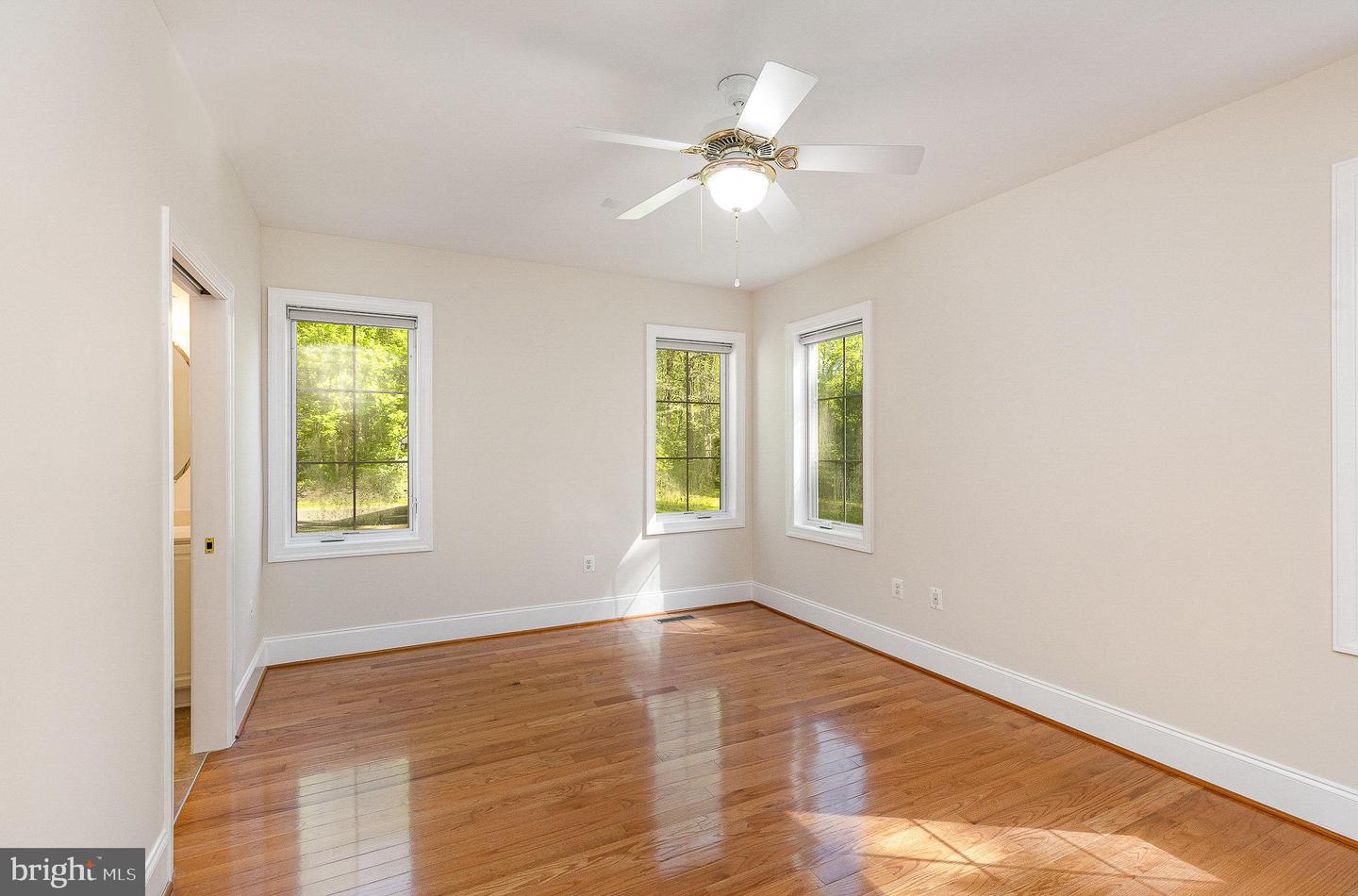 121 MARLBOROUGH POINT RD, STAFFORD, Virginia 22554, 3 Bedrooms Bedrooms, 17 Rooms Rooms,3 BathroomsBathrooms,Residential,For sale,121 MARLBOROUGH POINT RD,VAST2046604 MLS # VAST2046604