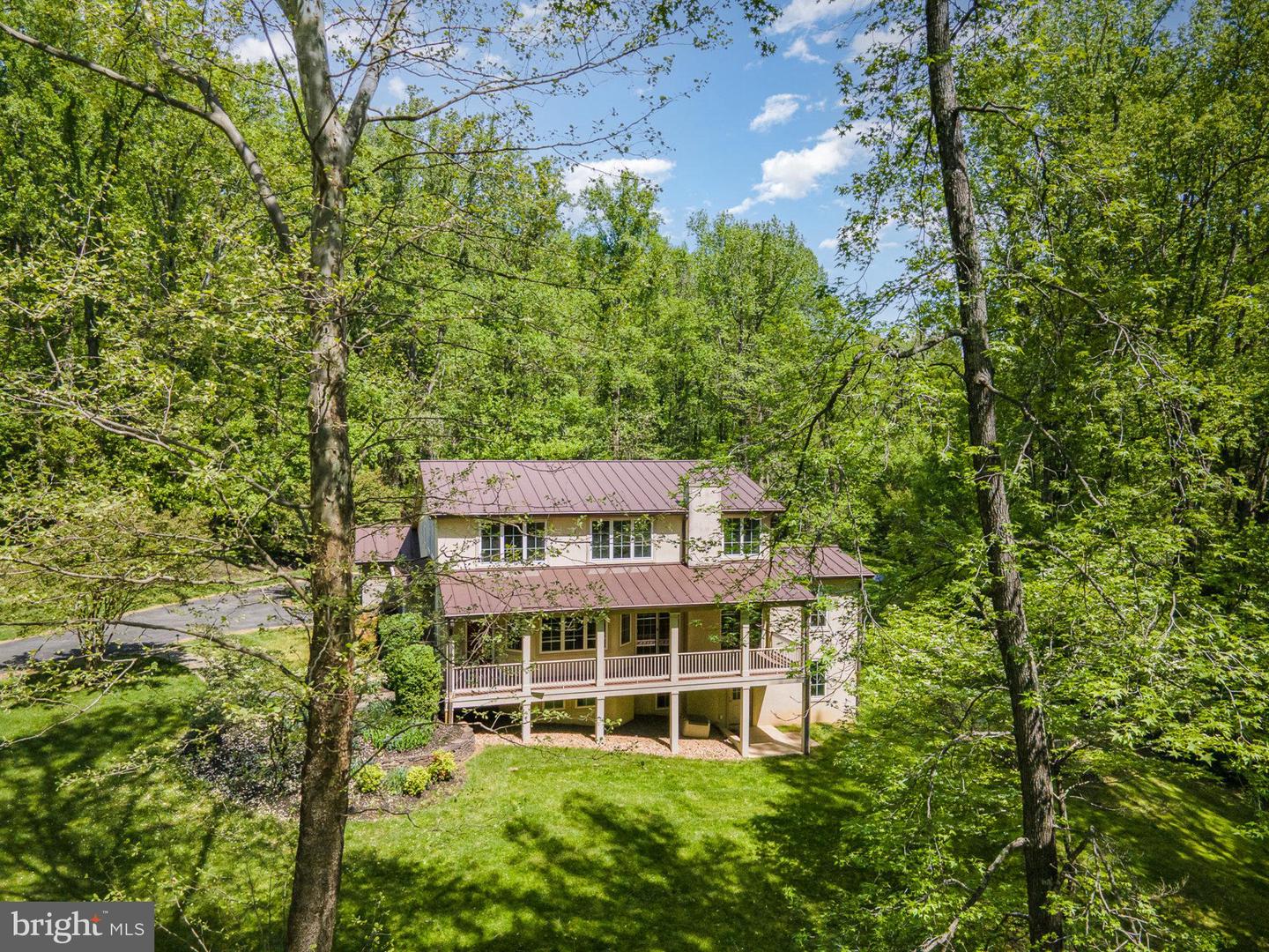 121 MARLBOROUGH POINT RD, STAFFORD, Virginia 22554, 3 Bedrooms Bedrooms, 17 Rooms Rooms,3 BathroomsBathrooms,Residential,For sale,121 MARLBOROUGH POINT RD,VAST2046604 MLS # VAST2046604