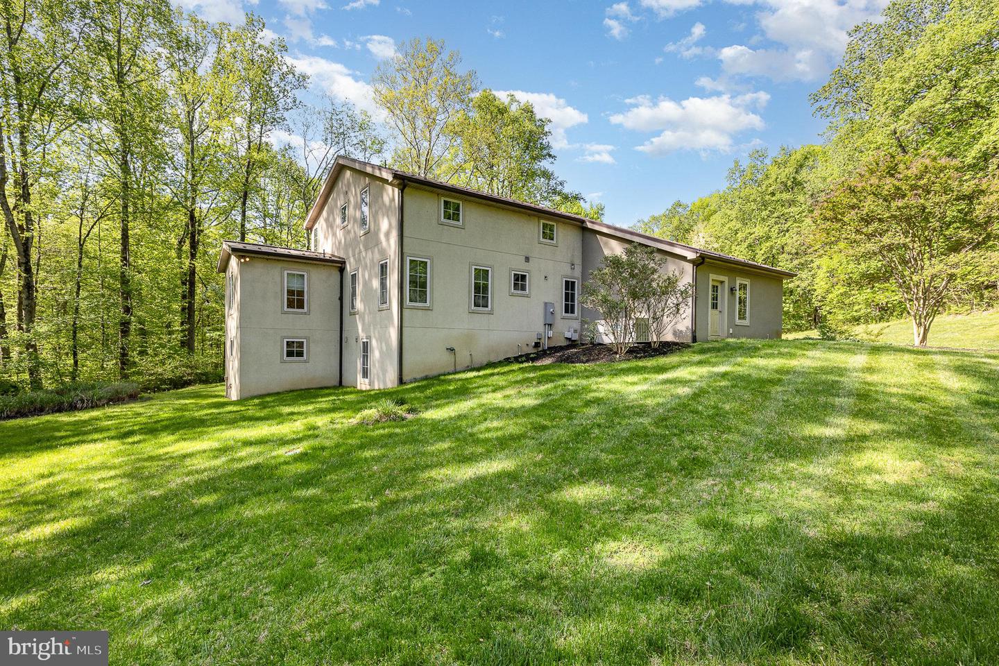 121 MARLBOROUGH POINT RD, STAFFORD, Virginia 22554, 3 Bedrooms Bedrooms, 17 Rooms Rooms,3 BathroomsBathrooms,Residential,For sale,121 MARLBOROUGH POINT RD,VAST2046604 MLS # VAST2046604