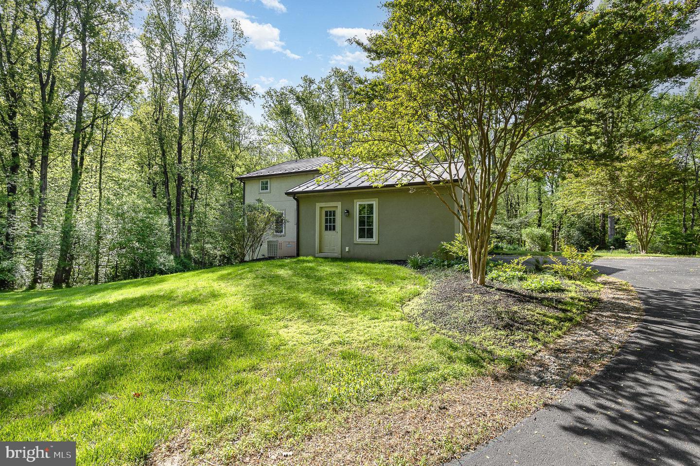 121 MARLBOROUGH POINT RD, STAFFORD, Virginia 22554, 3 Bedrooms Bedrooms, 17 Rooms Rooms,3 BathroomsBathrooms,Residential,For sale,121 MARLBOROUGH POINT RD,VAST2046604 MLS # VAST2046604