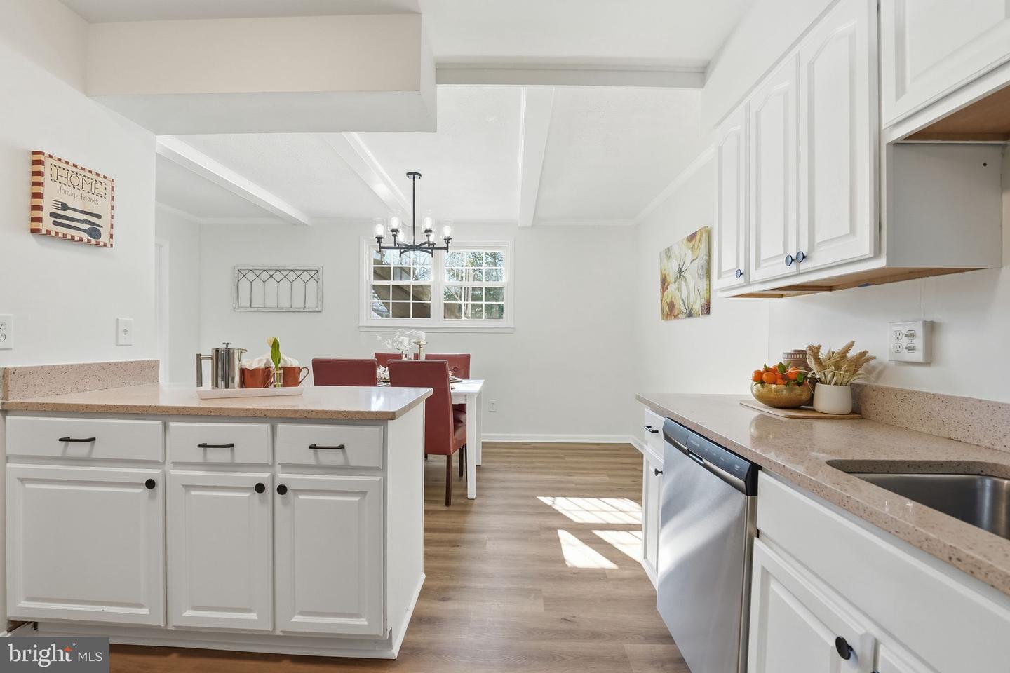 14444 COOL OAK LN, CENTREVILLE, Virginia 20121, 3 Bedrooms Bedrooms, ,2 BathroomsBathrooms,Residential,For sale,14444 COOL OAK LN,VAFX2293876 MLS # VAFX2293876