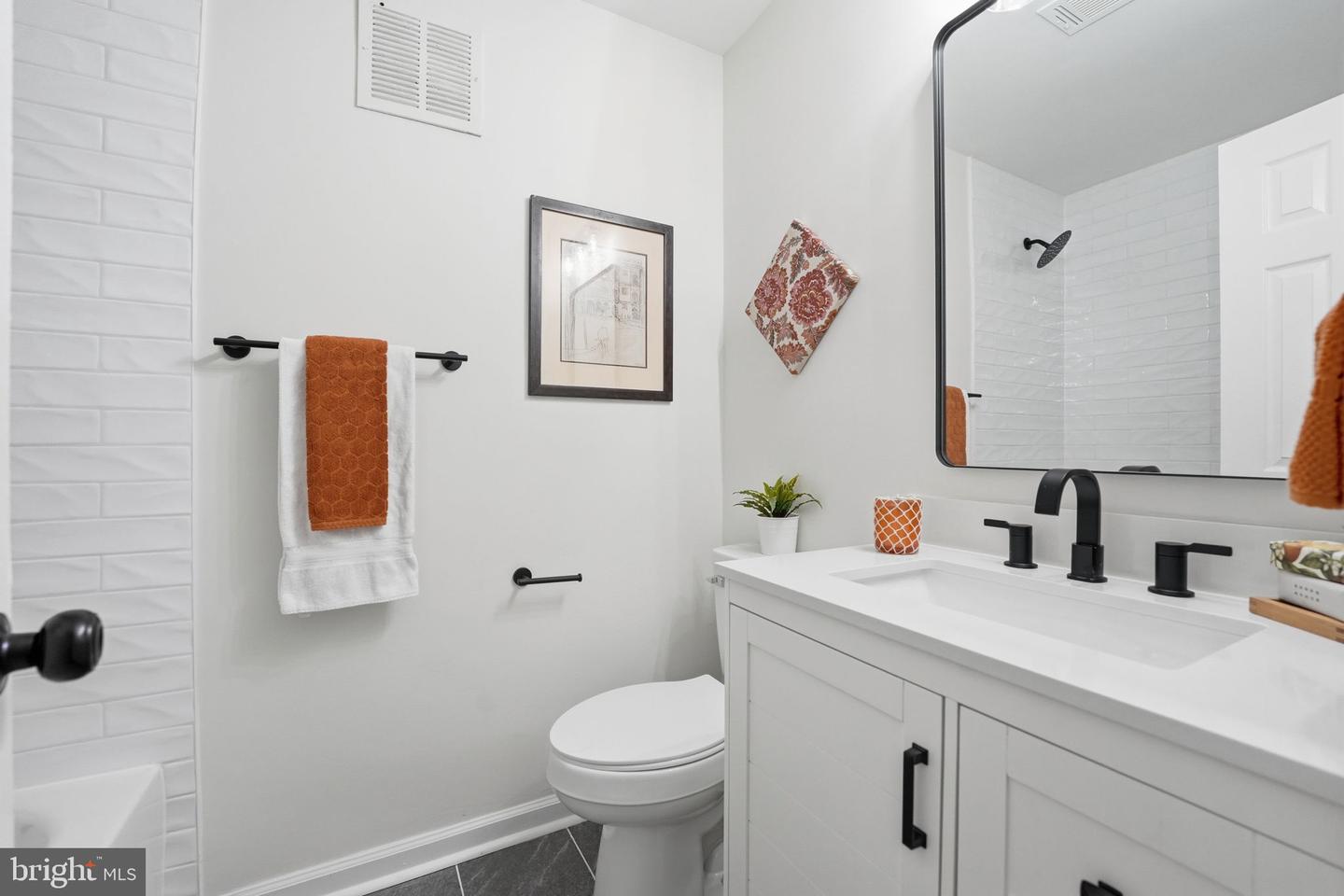 14444 COOL OAK LN, CENTREVILLE, Virginia 20121, 3 Bedrooms Bedrooms, ,2 BathroomsBathrooms,Residential,For sale,14444 COOL OAK LN,VAFX2293876 MLS # VAFX2293876