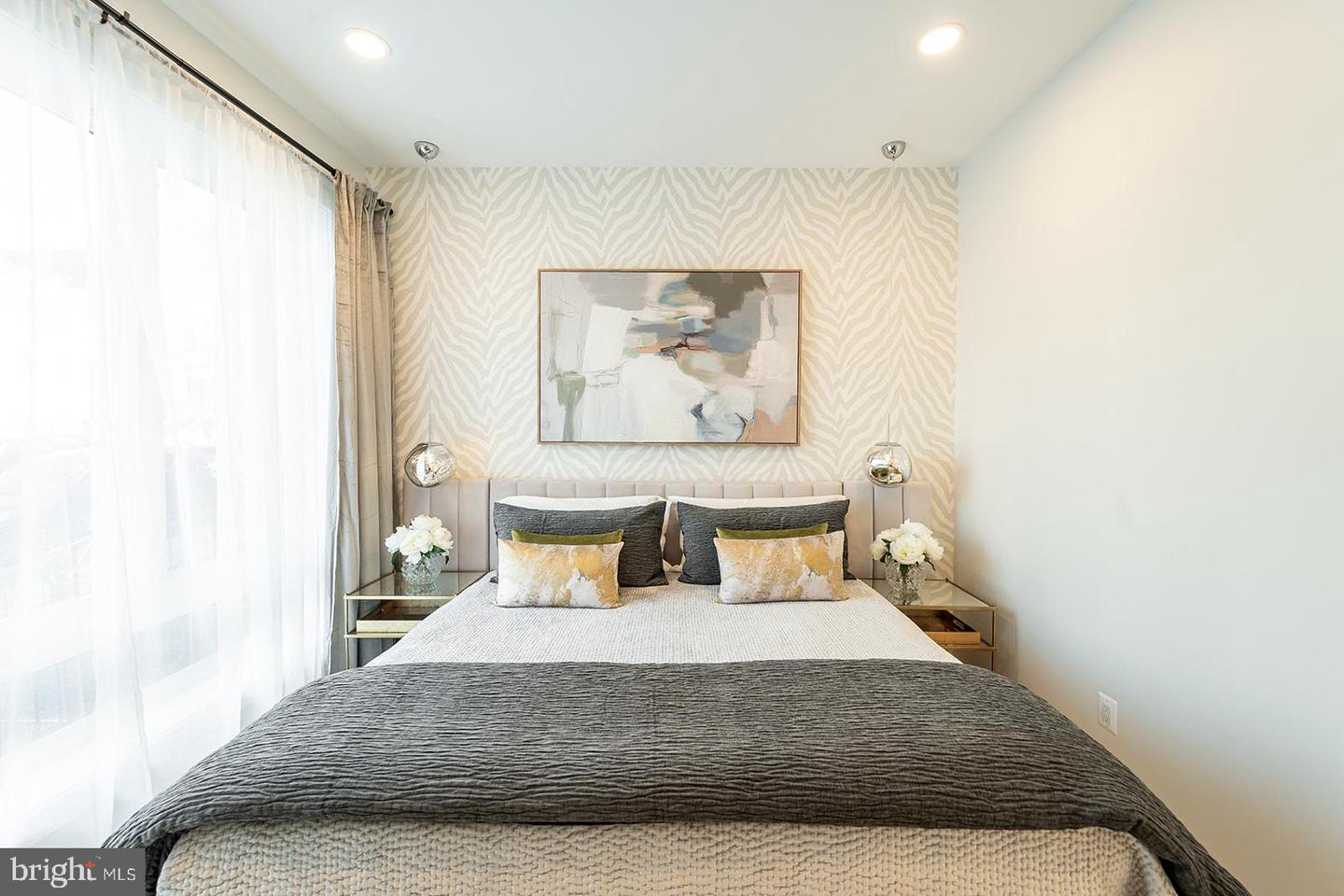 1215 HOLBROOK TER NE #2, WASHINGTON, District Of Columbia 20002, 3 Bedrooms Bedrooms, ,3 BathroomsBathrooms,Residential,For sale,1215 HOLBROOK TER NE #2,DCDC2248778 MLS # DCDC2248778