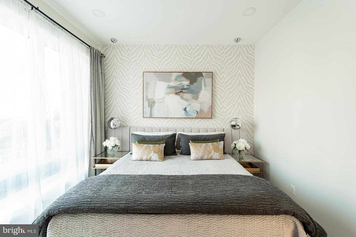 1215 HOLBROOK TER NE #2, WASHINGTON, District Of Columbia 20002, 3 Bedrooms Bedrooms, ,3 BathroomsBathrooms,Residential,For sale,1215 HOLBROOK TER NE #2,DCDC2248778 MLS # DCDC2248778