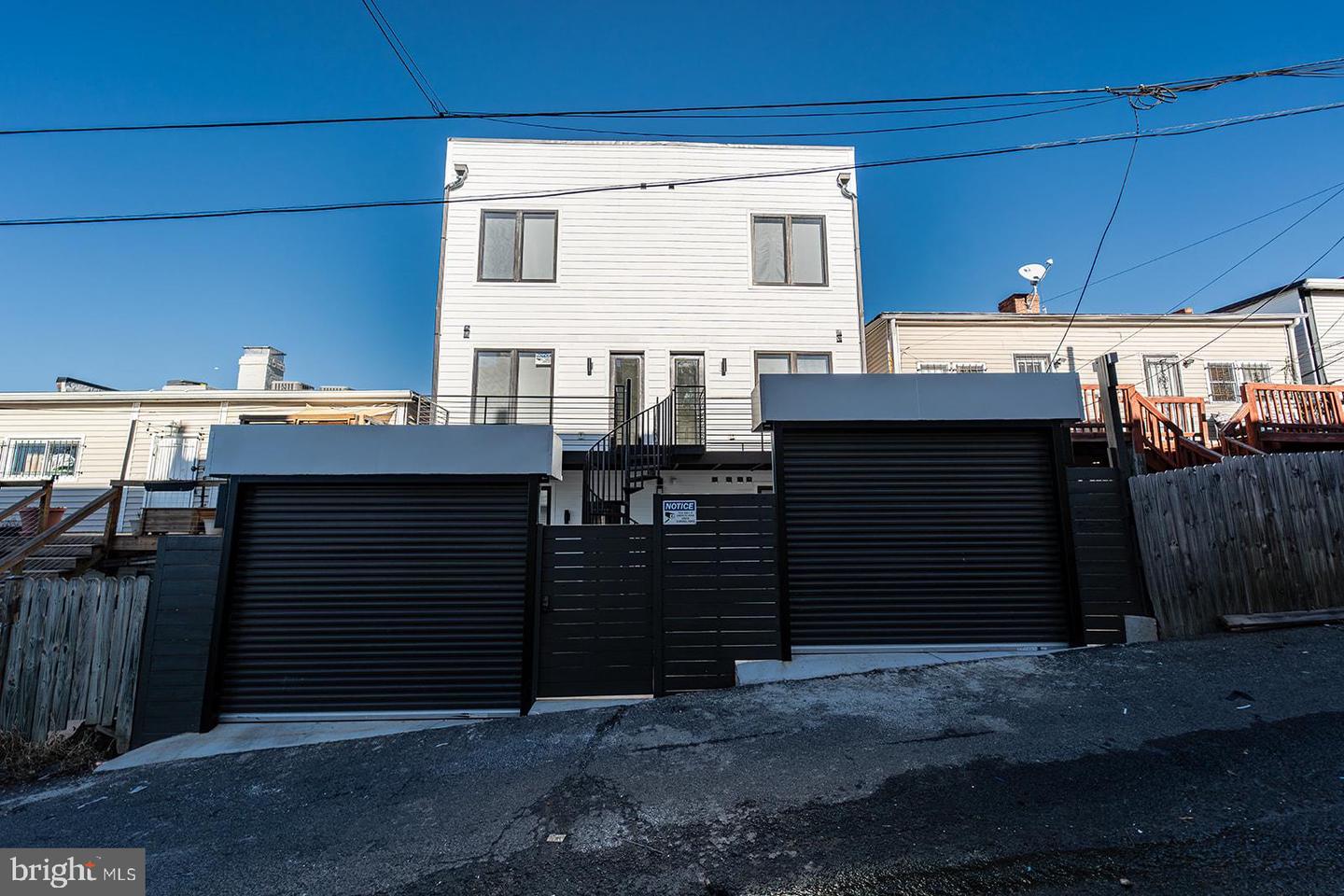 1215 HOLBROOK TER NE #2, WASHINGTON, District Of Columbia 20002, 3 Bedrooms Bedrooms, ,3 BathroomsBathrooms,Residential,For sale,1215 HOLBROOK TER NE #2,DCDC2248778 MLS # DCDC2248778