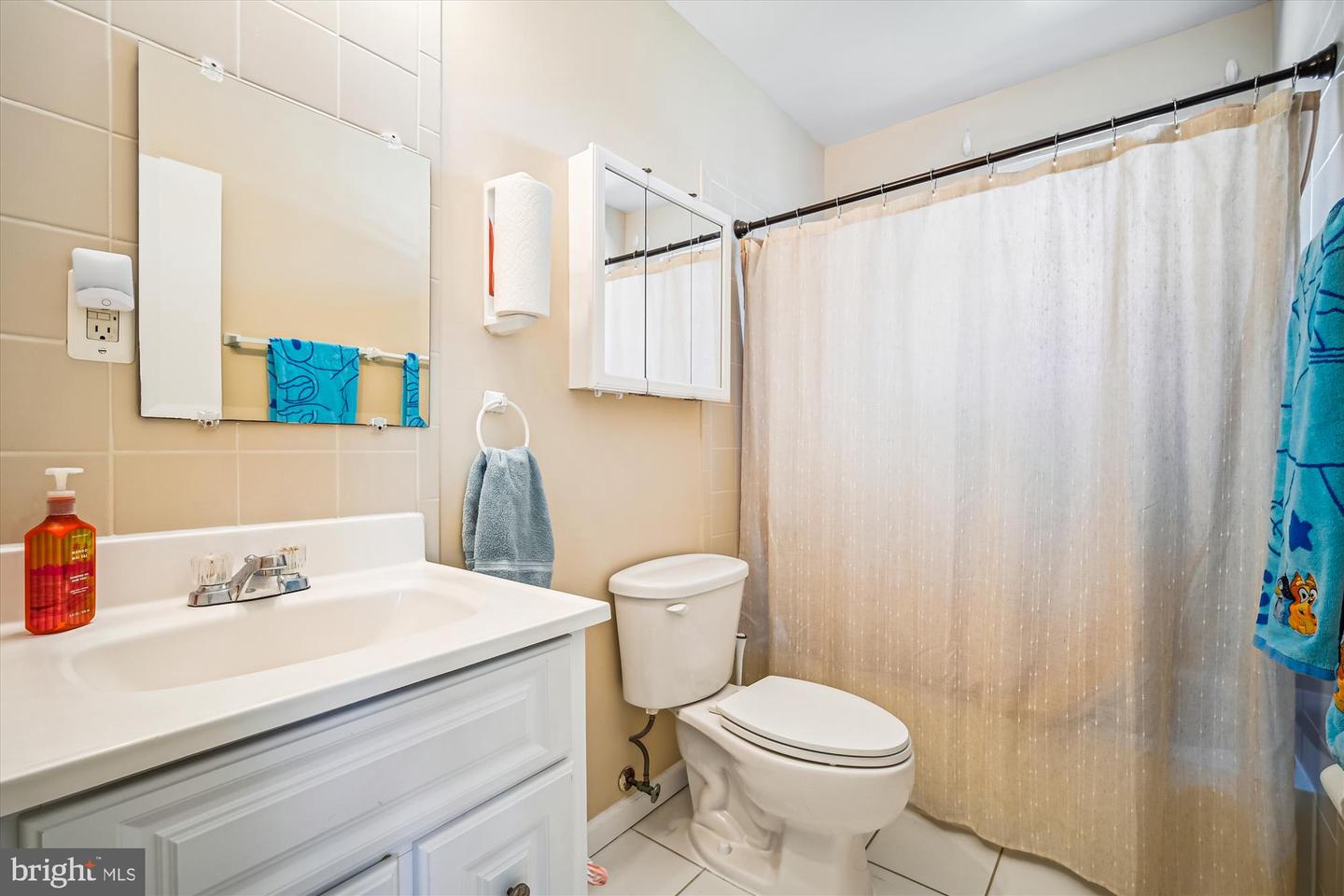 7314 INZER ST, SPRINGFIELD, Virginia 22151, 7 Bedrooms Bedrooms, 16 Rooms Rooms,3 BathroomsBathrooms,Residential,For sale,7314 INZER ST,VAFX2293902 MLS # VAFX2293902