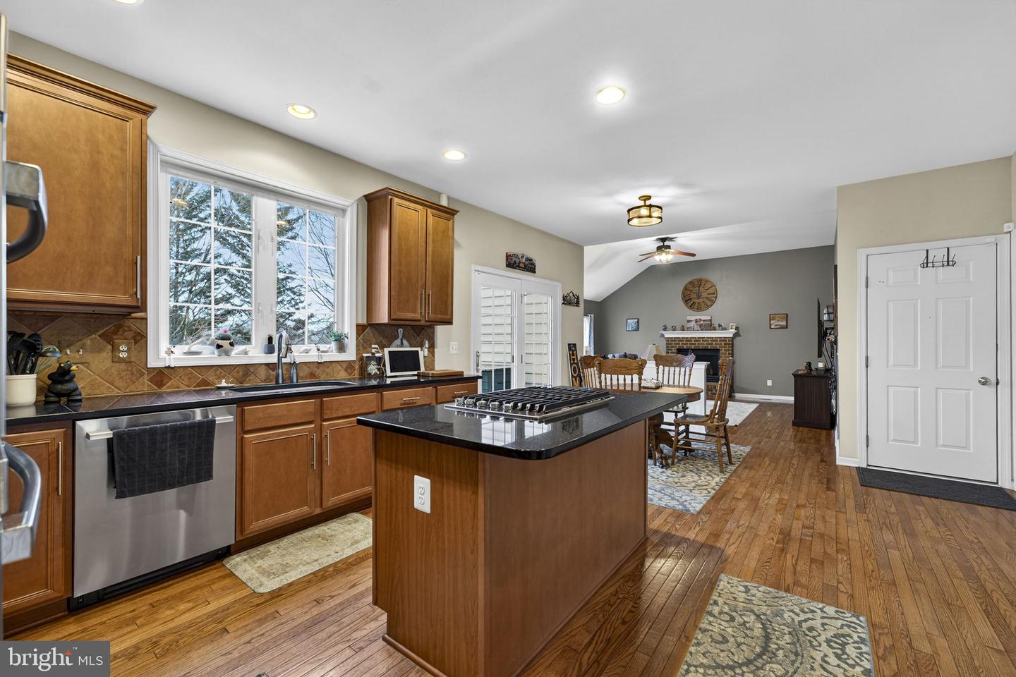 108 NORFOLK CT, WINCHESTER, Virginia 22602, 4 Bedrooms Bedrooms, ,4 BathroomsBathrooms,Residential,For sale,108 NORFOLK CT,VAFV2039932 MLS # VAFV2039932