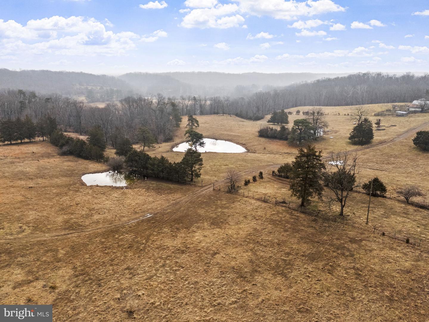 108 NORFOLK CT, WINCHESTER, Virginia 22602, 4 Bedrooms Bedrooms, ,4 BathroomsBathrooms,Residential,For sale,108 NORFOLK CT,VAFV2039932 MLS # VAFV2039932