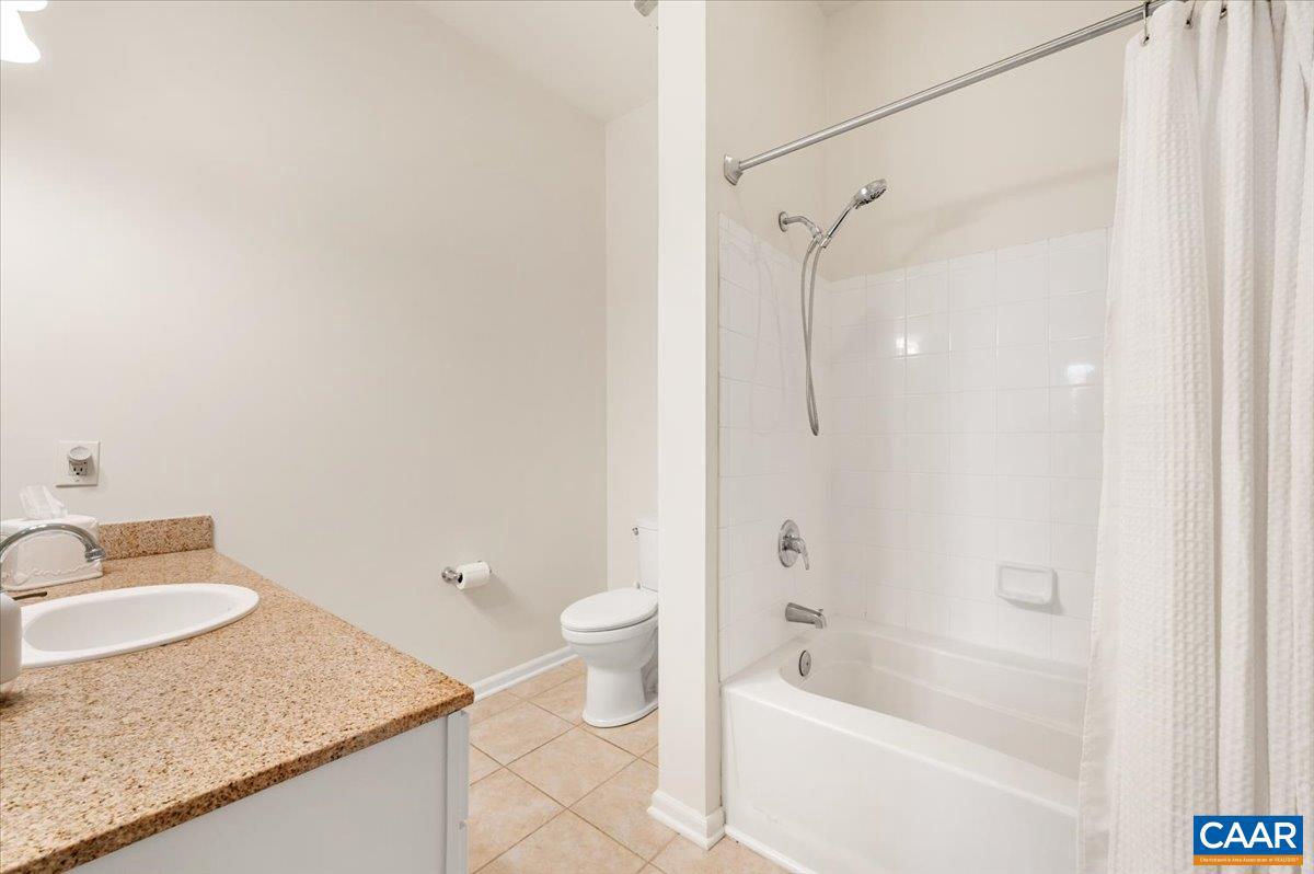 765 WALKER SQ #4A, CHARLOTTESVILLE, Virginia 22903, 2 Bedrooms Bedrooms, ,2 BathroomsBathrooms,Residential,For sale,765 WALKER SQ #4A,673913 MLS # 673913