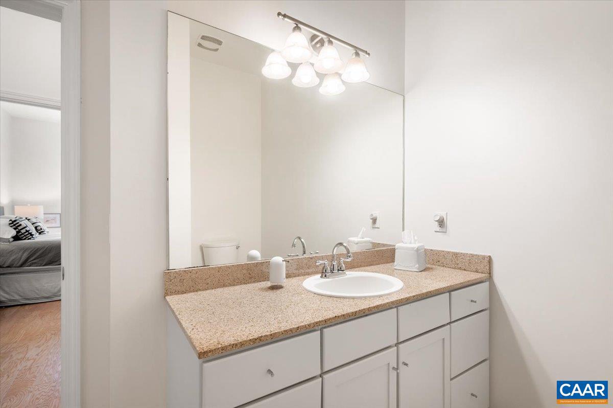 765 WALKER SQ #4A, CHARLOTTESVILLE, Virginia 22903, 2 Bedrooms Bedrooms, ,2 BathroomsBathrooms,Residential,For sale,765 WALKER SQ #4A,673913 MLS # 673913