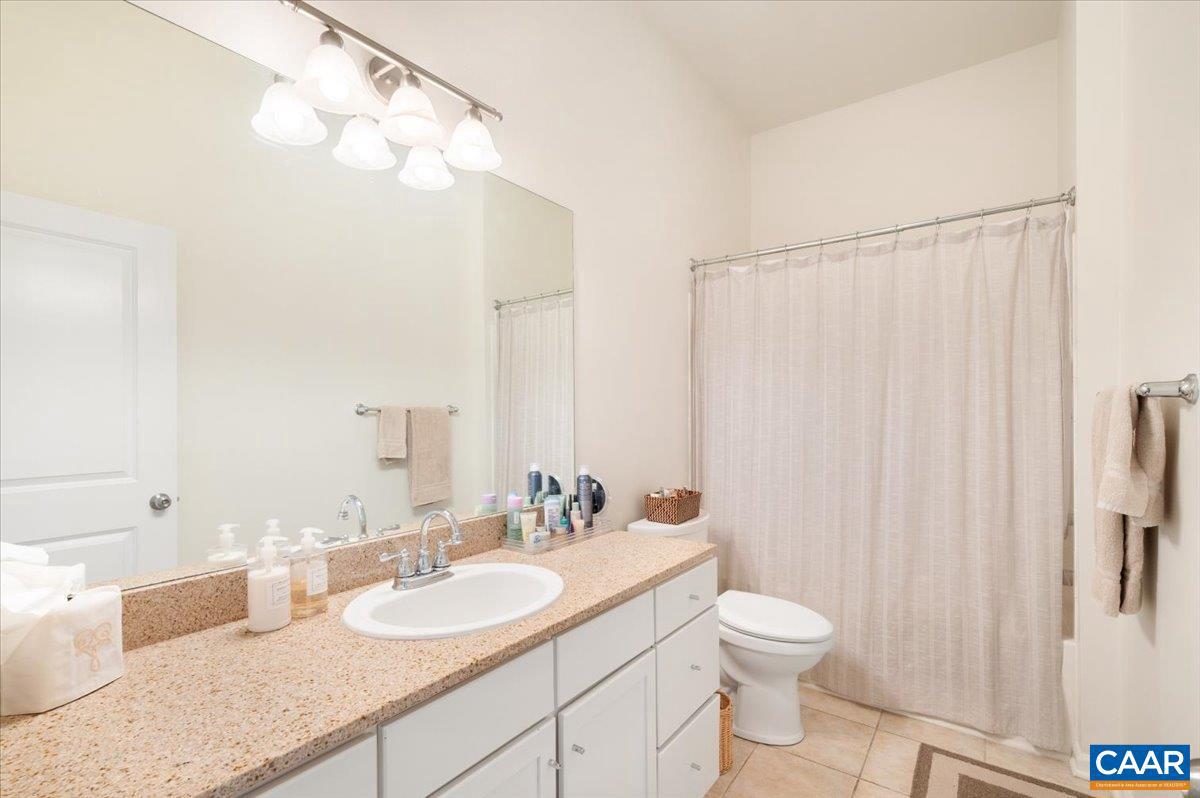 765 WALKER SQ #4A, CHARLOTTESVILLE, Virginia 22903, 2 Bedrooms Bedrooms, ,2 BathroomsBathrooms,Residential,For sale,765 WALKER SQ #4A,673913 MLS # 673913