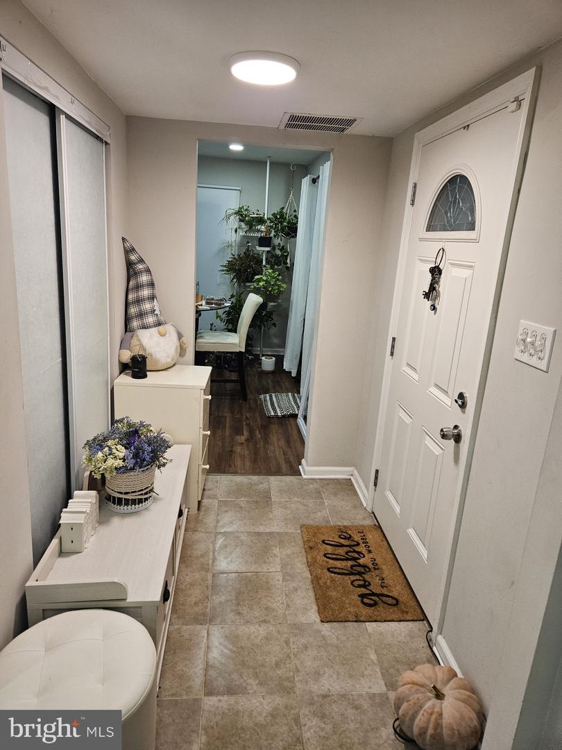 9790 HAGEL CIR, LORTON, Virginia 22079, 3 Bedrooms Bedrooms, ,2 BathroomsBathrooms,Residential,For sale,9790 HAGEL CIR,VAFX2293906 MLS # VAFX2293906