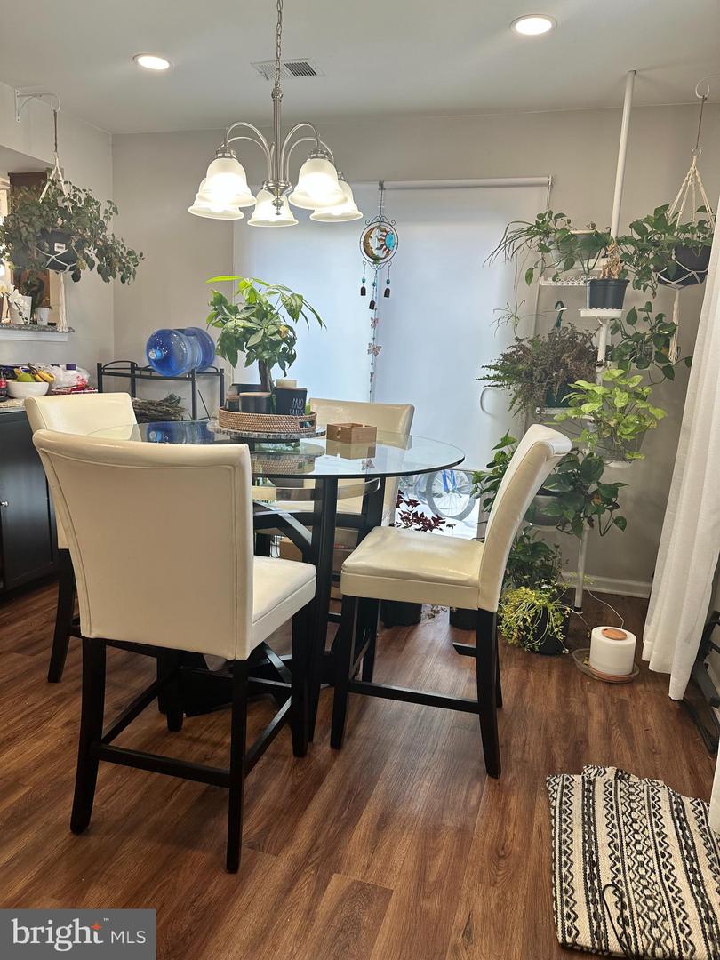 9790 HAGEL CIR, LORTON, Virginia 22079, 3 Bedrooms Bedrooms, ,2 BathroomsBathrooms,Residential,For sale,9790 HAGEL CIR,VAFX2293906 MLS # VAFX2293906