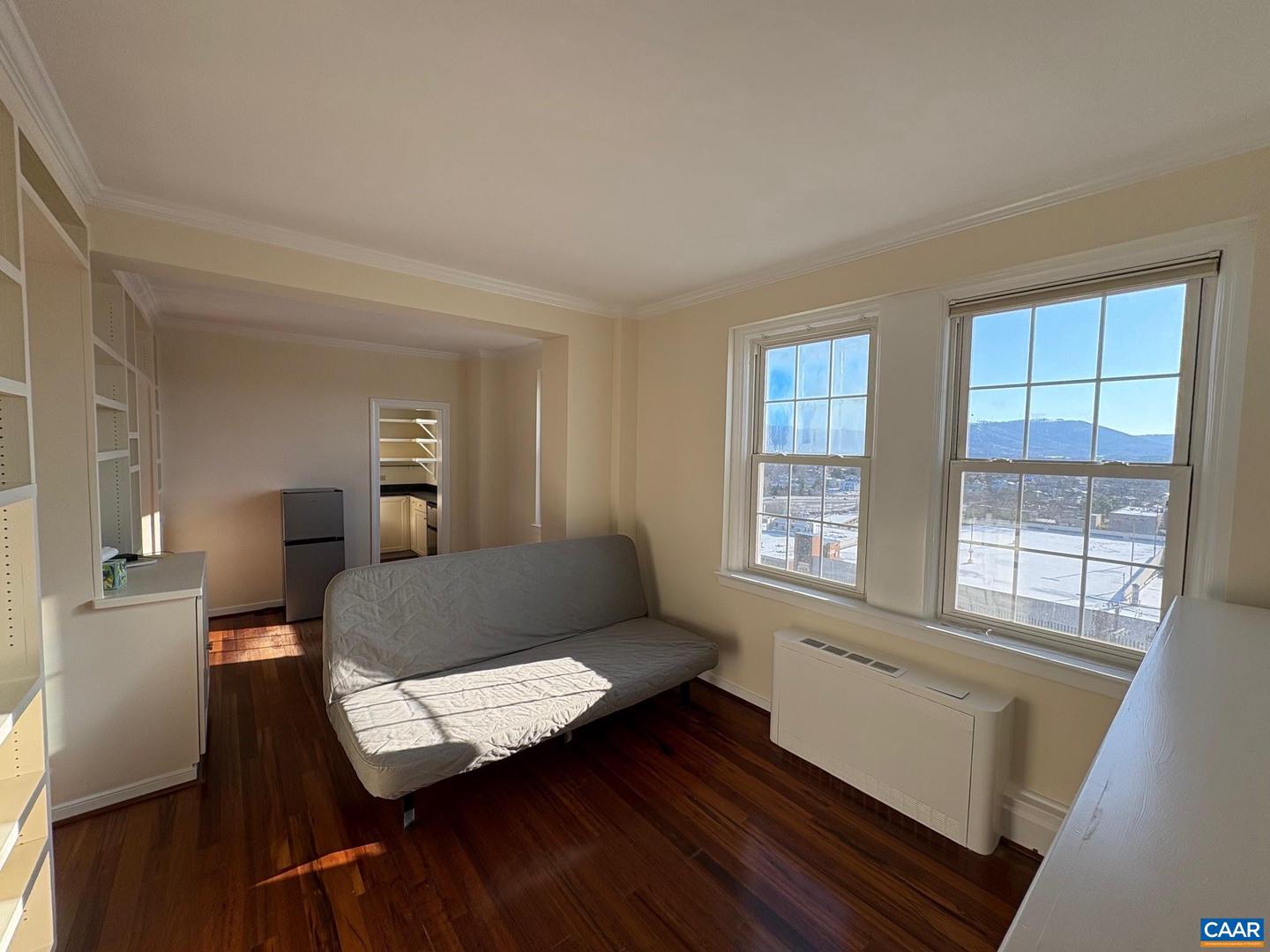 500 COURT SQ #806, CHARLOTTESVILLE, Virginia 22902, 1 Bedroom Bedrooms, ,1 BathroomBathrooms,Residential,For sale,500 COURT SQ #806,673915 MLS # 673915