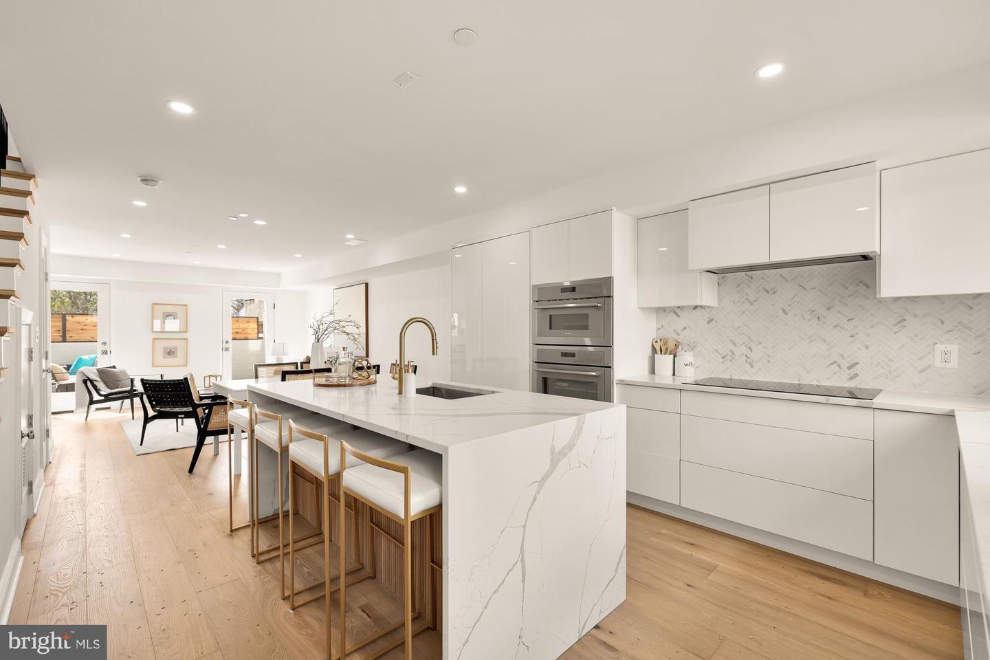 1200 POTOMAC ST NW #T5, WASHINGTON, District Of Columbia 20007, 3 Bedrooms Bedrooms, ,2 BathroomsBathrooms,Residential,For sale,1200 POTOMAC ST NW #T5,DCDC2248808 MLS # DCDC2248808