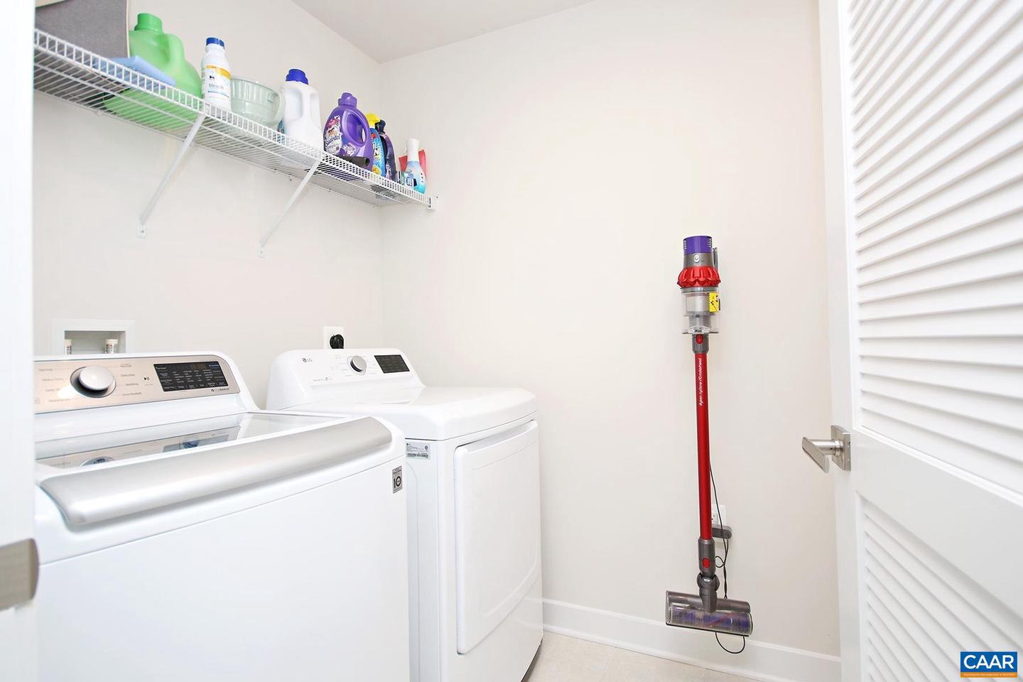 127 VIRGINIA AVE, PALMYRA, Virginia 22963, 3 Bedrooms Bedrooms, ,2 BathroomsBathrooms,Residential,For sale,127 VIRGINIA AVE,673916 MLS # 673916