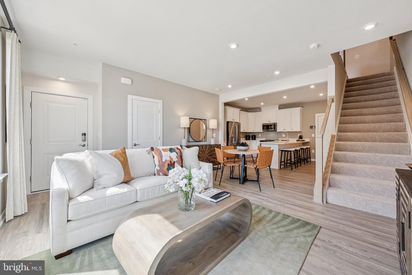 13719 COBBLE LOOP, WOODBRIDGE, Virginia 22193, 3 Bedrooms Bedrooms, ,2 BathroomsBathrooms,Residential,For sale,13719 COBBLE LOOP,VAPW2113704 MLS # VAPW2113704